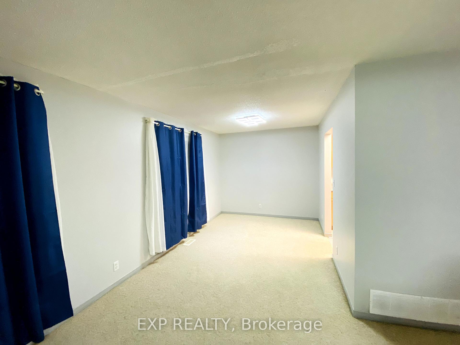 Photo 6 of Unit Main, 306 Edgehill Drive, Barrie, Sandy Hollow — HOMEH