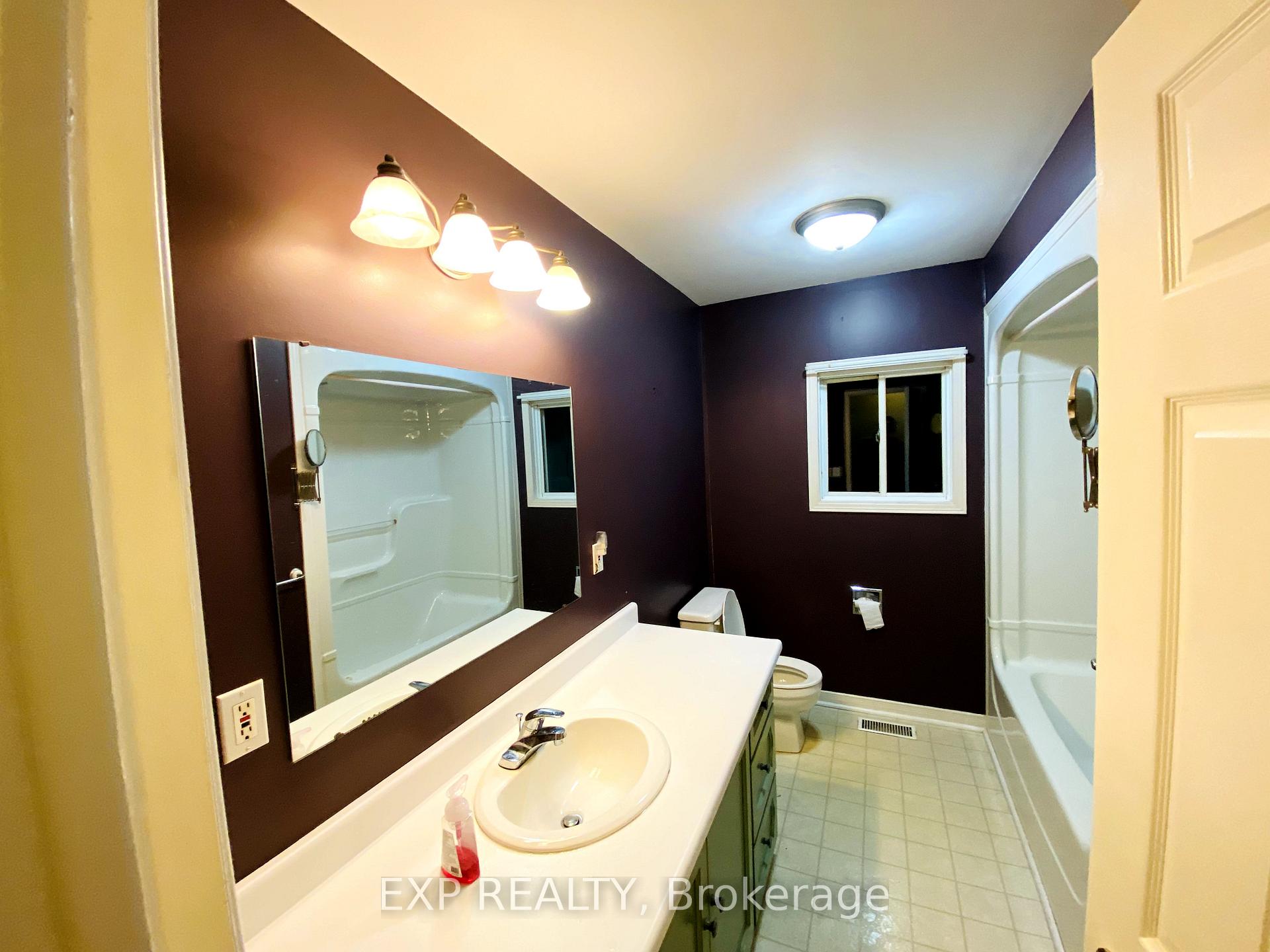 Photo 13 of Unit Main, 306 Edgehill Drive, Barrie, Sandy Hollow — HOMEH