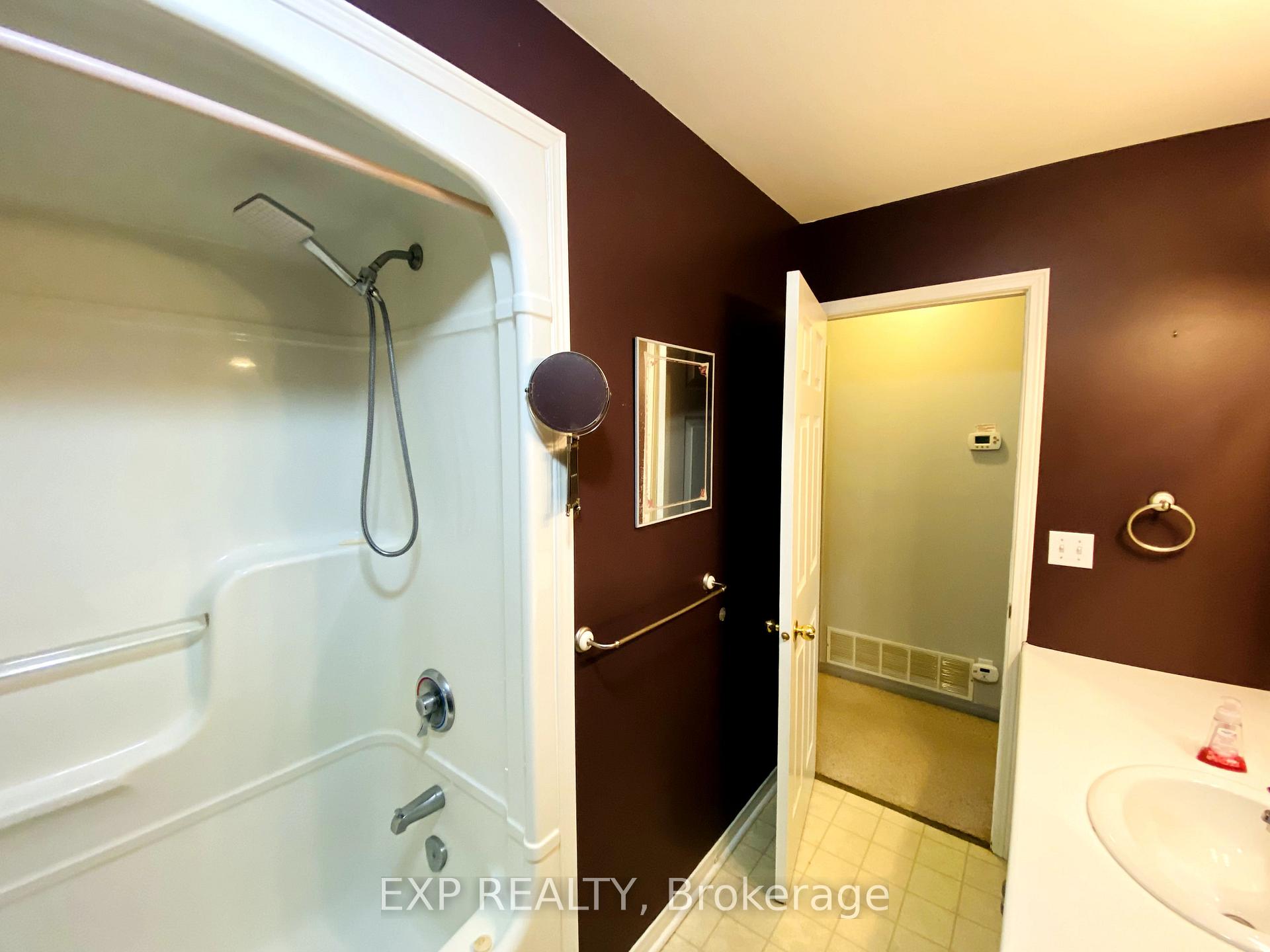 Photo 14 of Unit Main, 306 Edgehill Drive, Barrie, Sandy Hollow — HOMEH