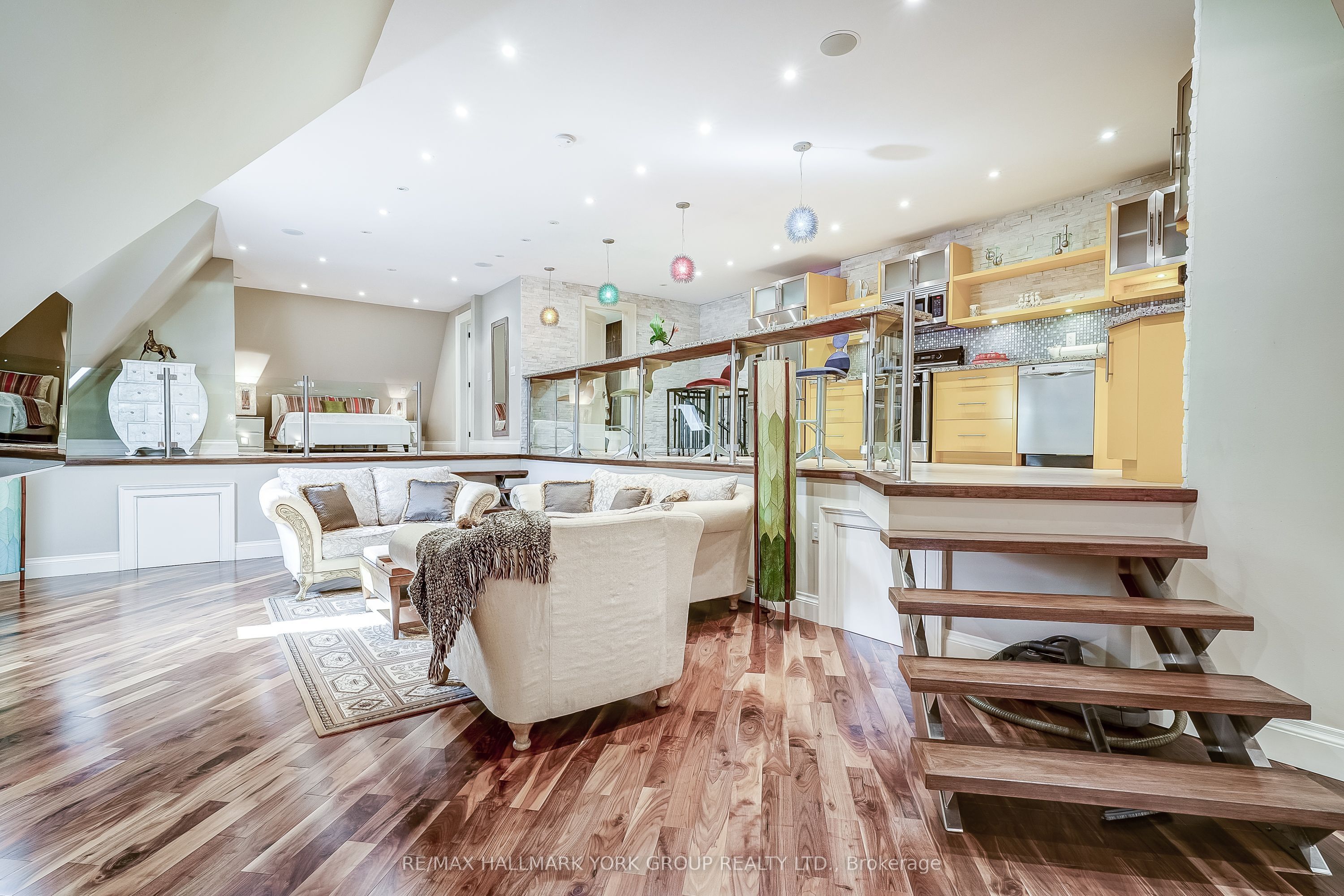 Photo 83 of 15 Awesome Again Lane, Aurora, Bayview Southeast — HOMEH