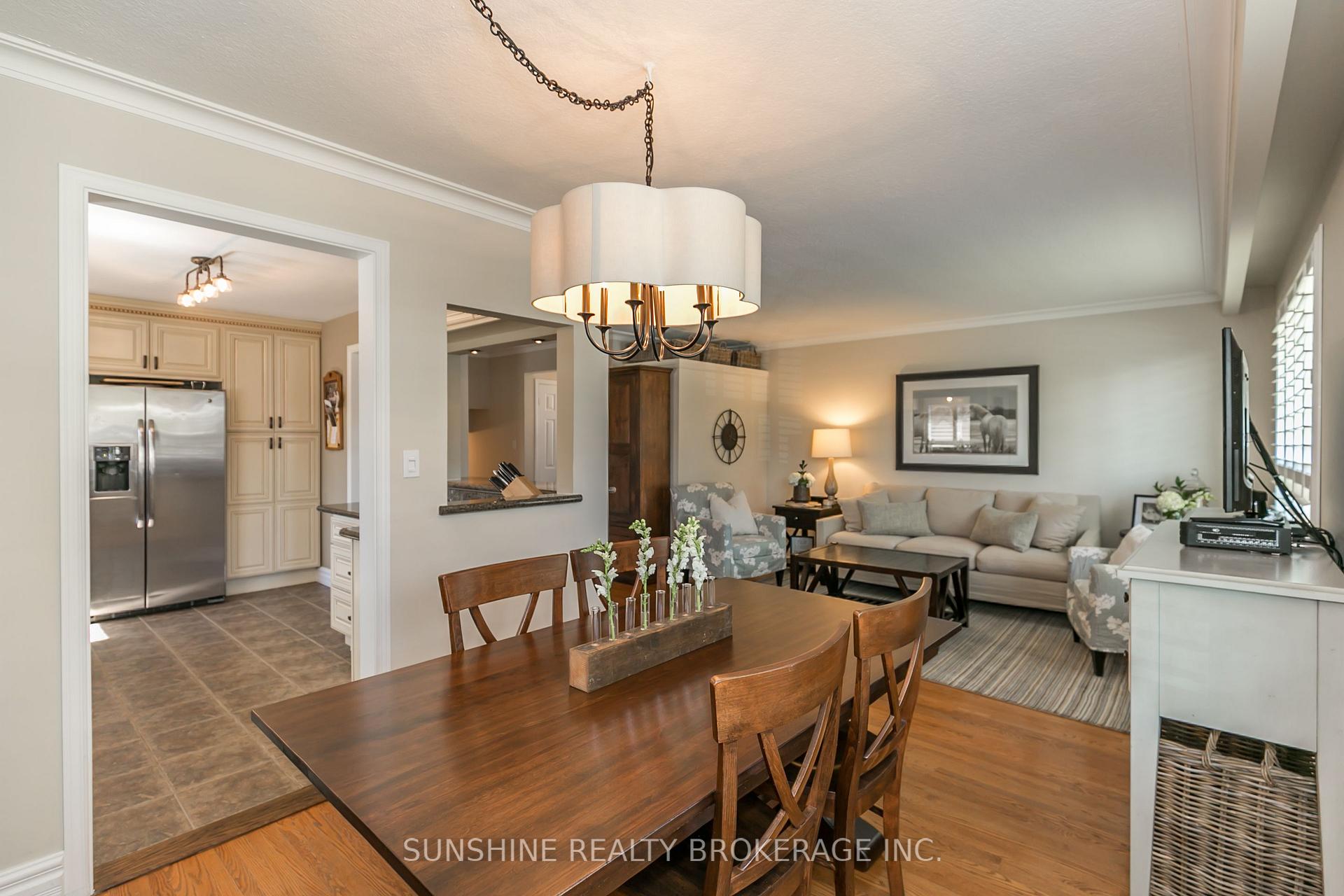 Photo 6 of 6 Laurentide Avenue, Aurora, Aurora Heights — HOMEH