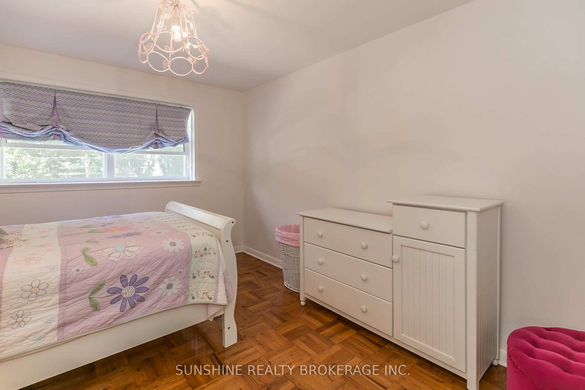 Photo 13 of 6 Laurentide Avenue, Aurora, Aurora Heights — HOMEH