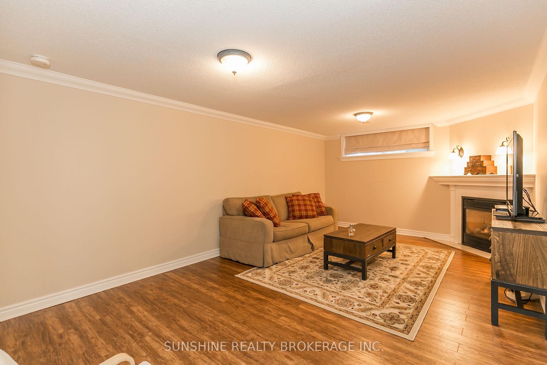 Photo 17 of 6 Laurentide Avenue, Aurora, Aurora Heights — HOMEH