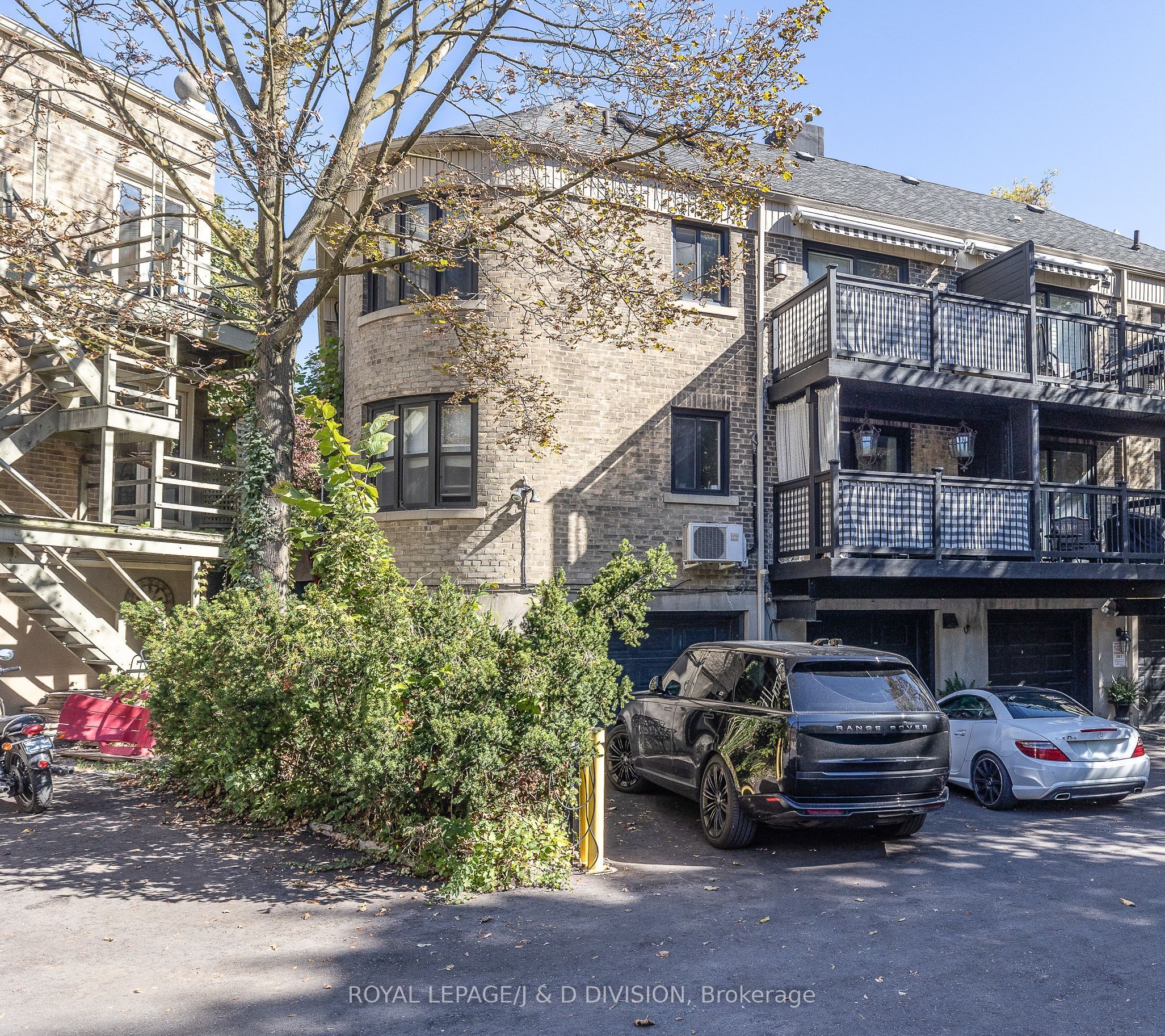 Photo 2 of 1392 Avenue Road, Toronto, Lawrence Park South — HOMEH