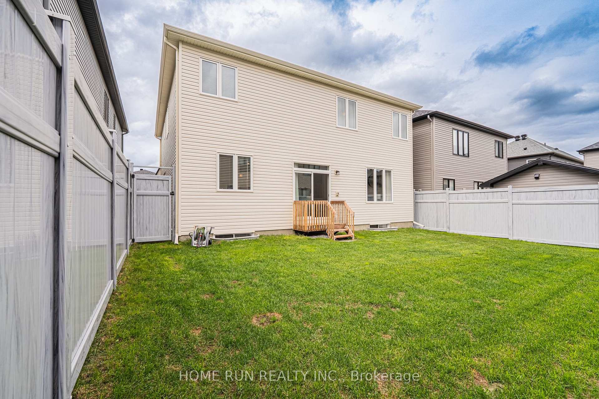 Photo 45 of 18 Fossa Terrace, Ottawa, Barrhaven - Half Moon Bay — HOMEH