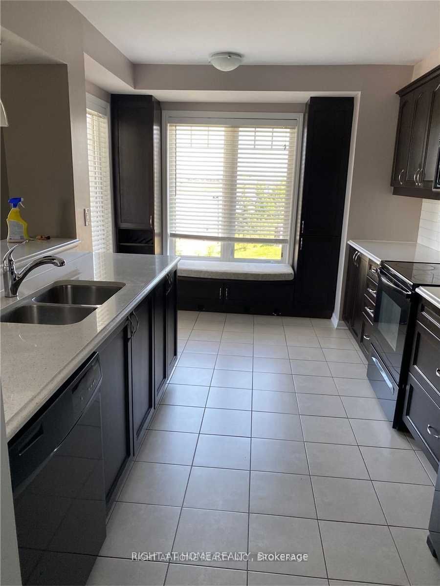 Photo 11 of 941 Nadalin Heights, Milton, Willmott — HOMEH