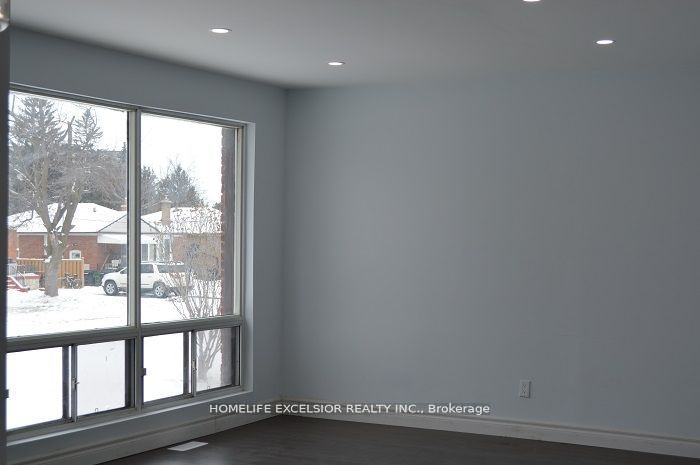 Photo 16 of Unit Main upper, 3 Strode Drive, Scarborough, Eglinton East — HOMEH