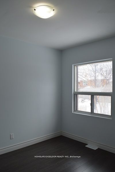 Photo 15 of Unit Main upper, 3 Strode Drive, Scarborough, Eglinton East — HOMEH