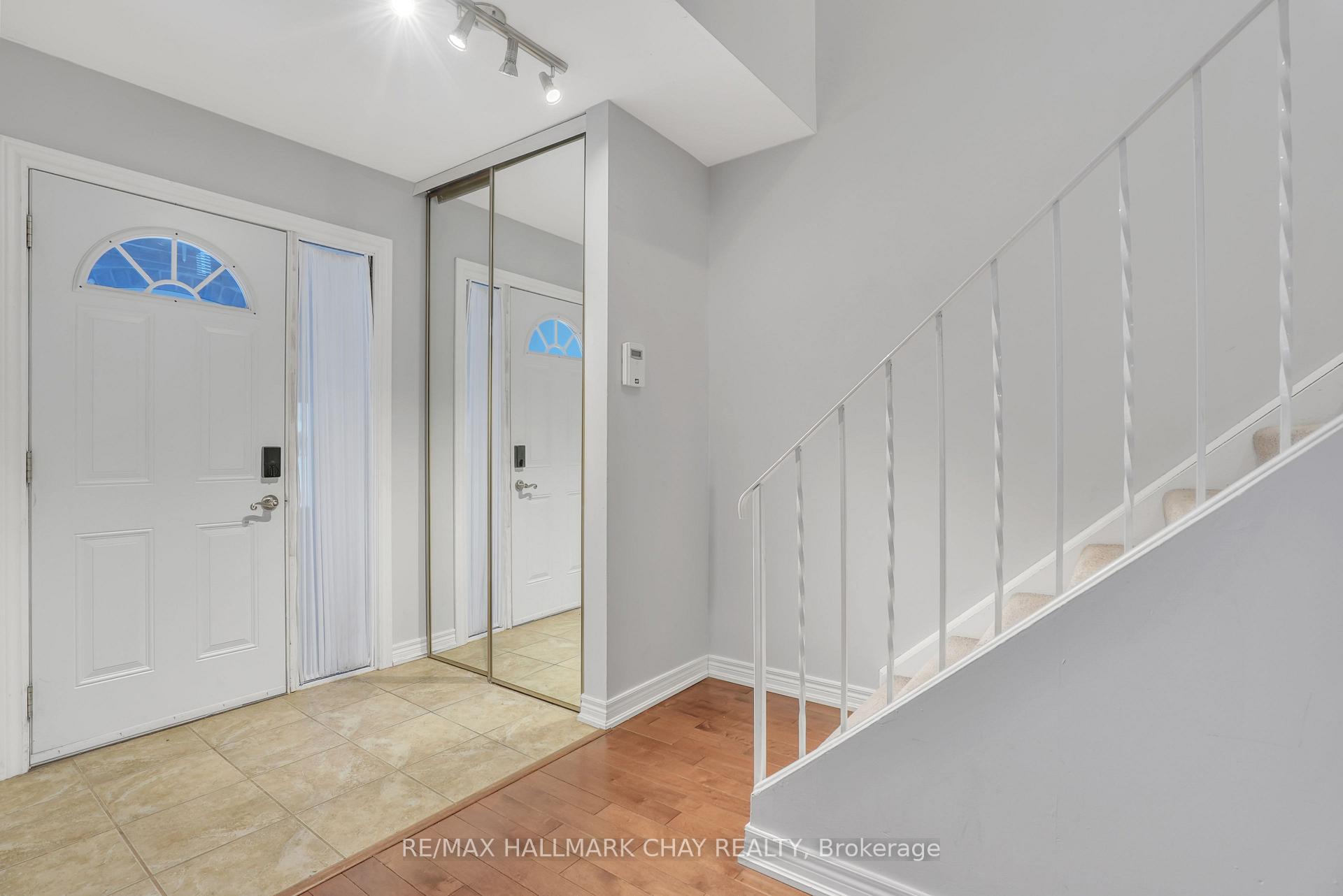 Photo 2 of 65 Collete Crescent, Barrie, Cundles East — HOMEH