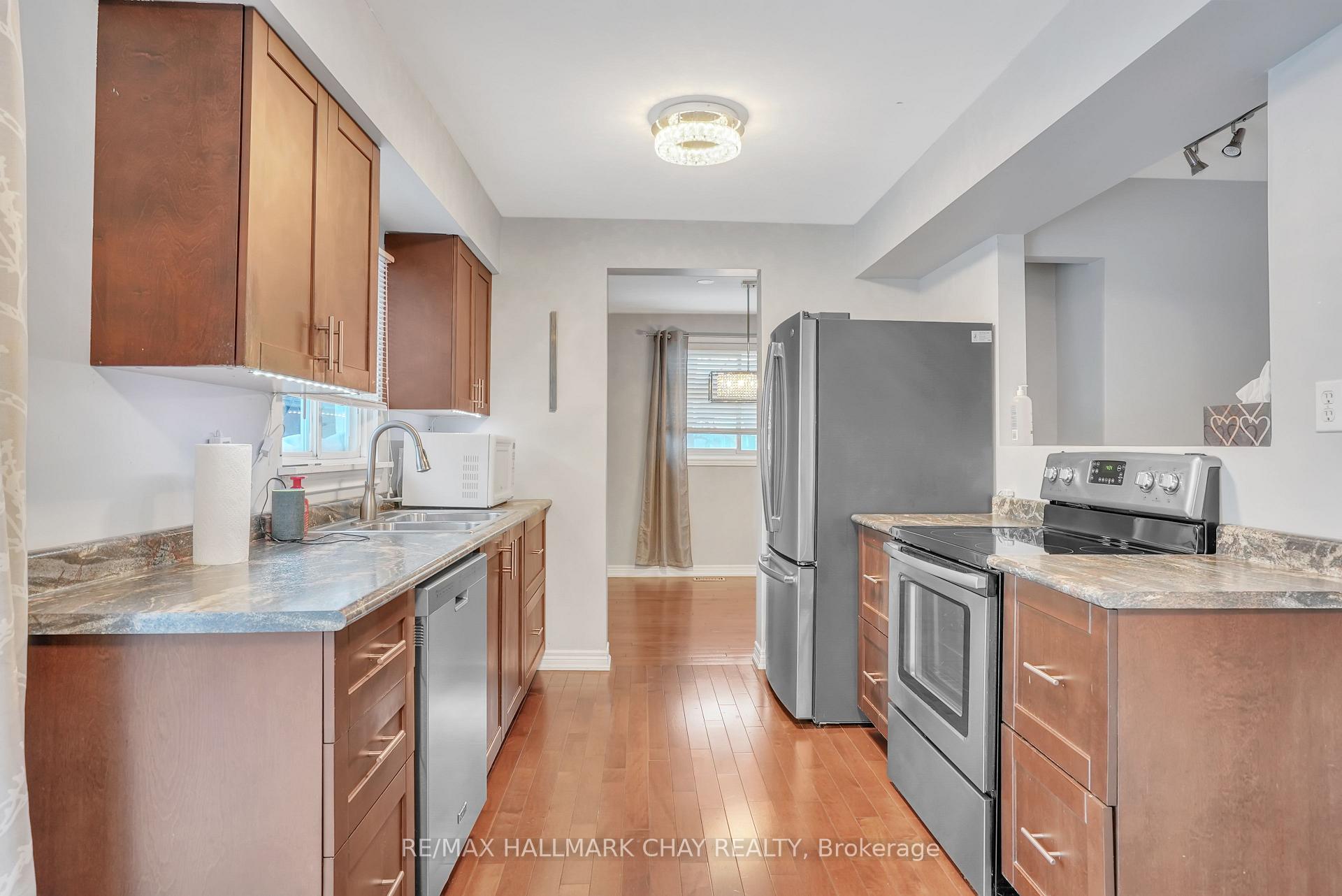 Photo 6 of 65 Collete Crescent, Barrie, Cundles East — HOMEH