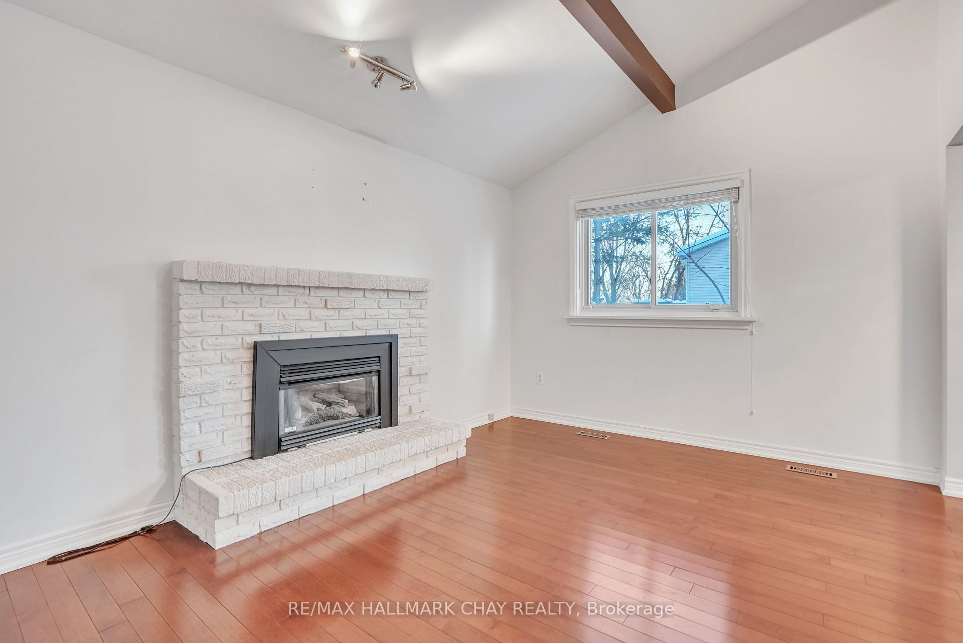 Photo 10 of 65 Collete Crescent, Barrie, Cundles East — HOMEH