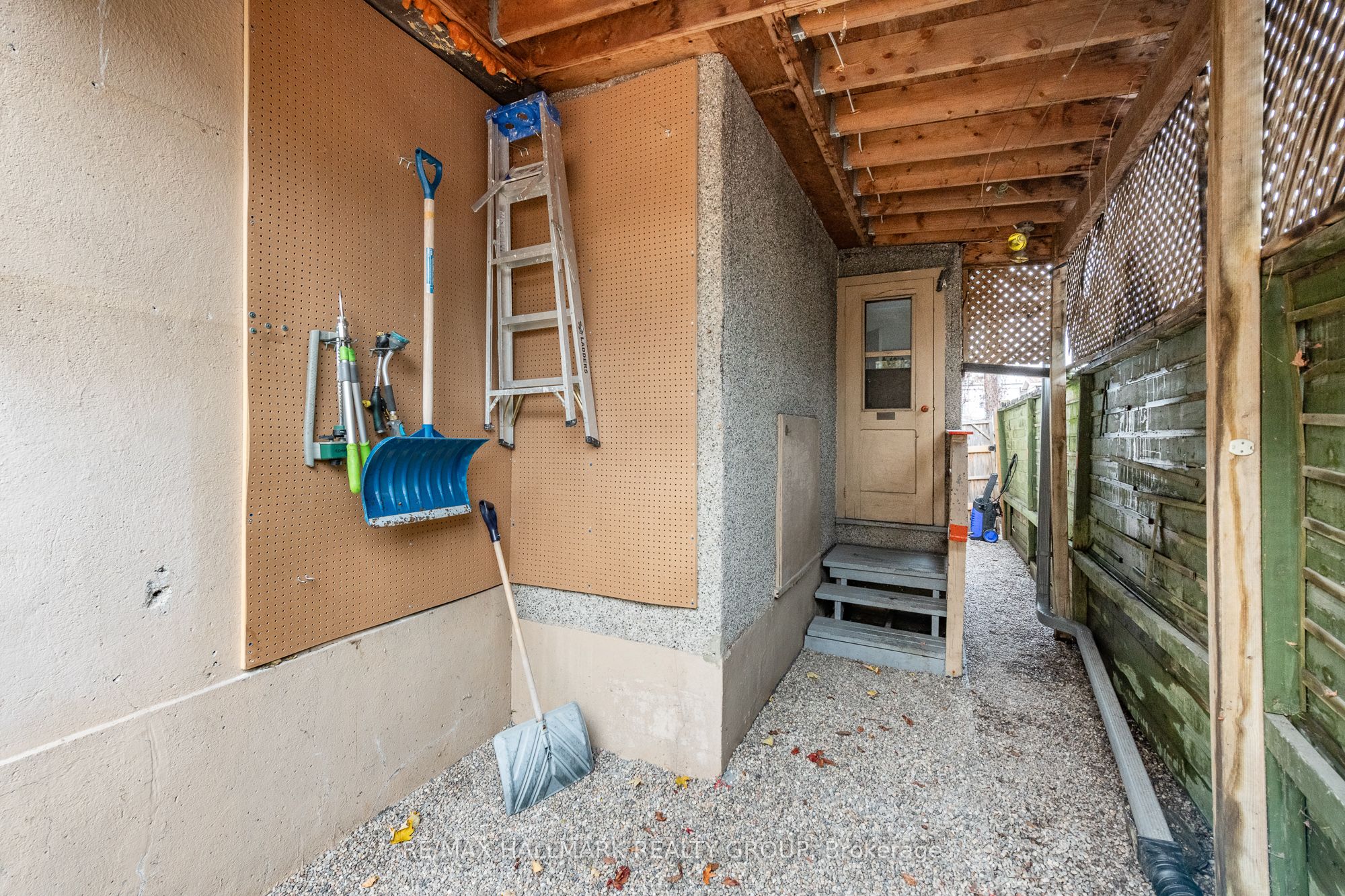 Photo 58 of 82 Beech Street, Ottawa, West Centre Town — HOMEH