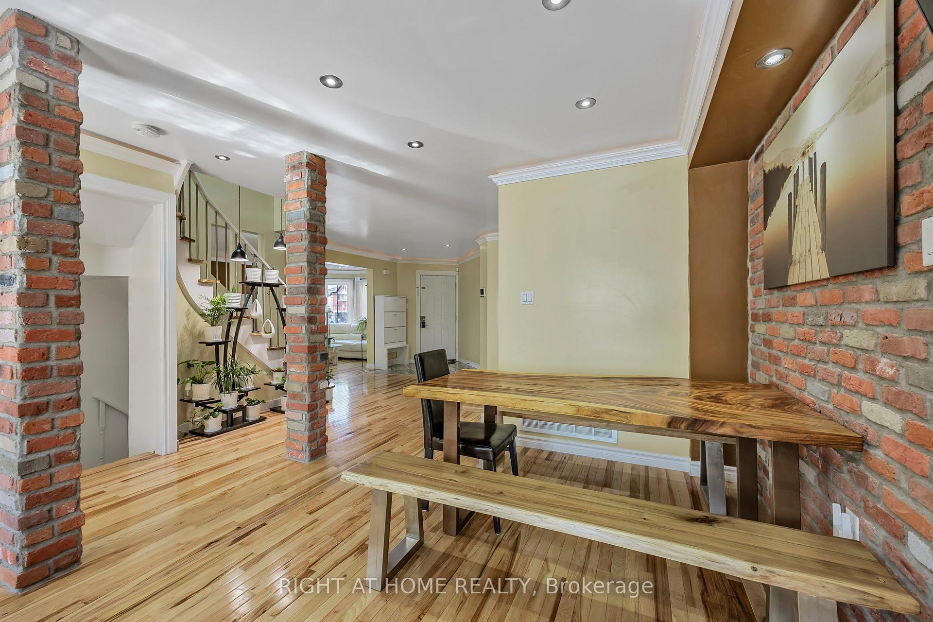 Photo 9 of 15 Black Willow Drive, Barrie, Holly — HOMEH