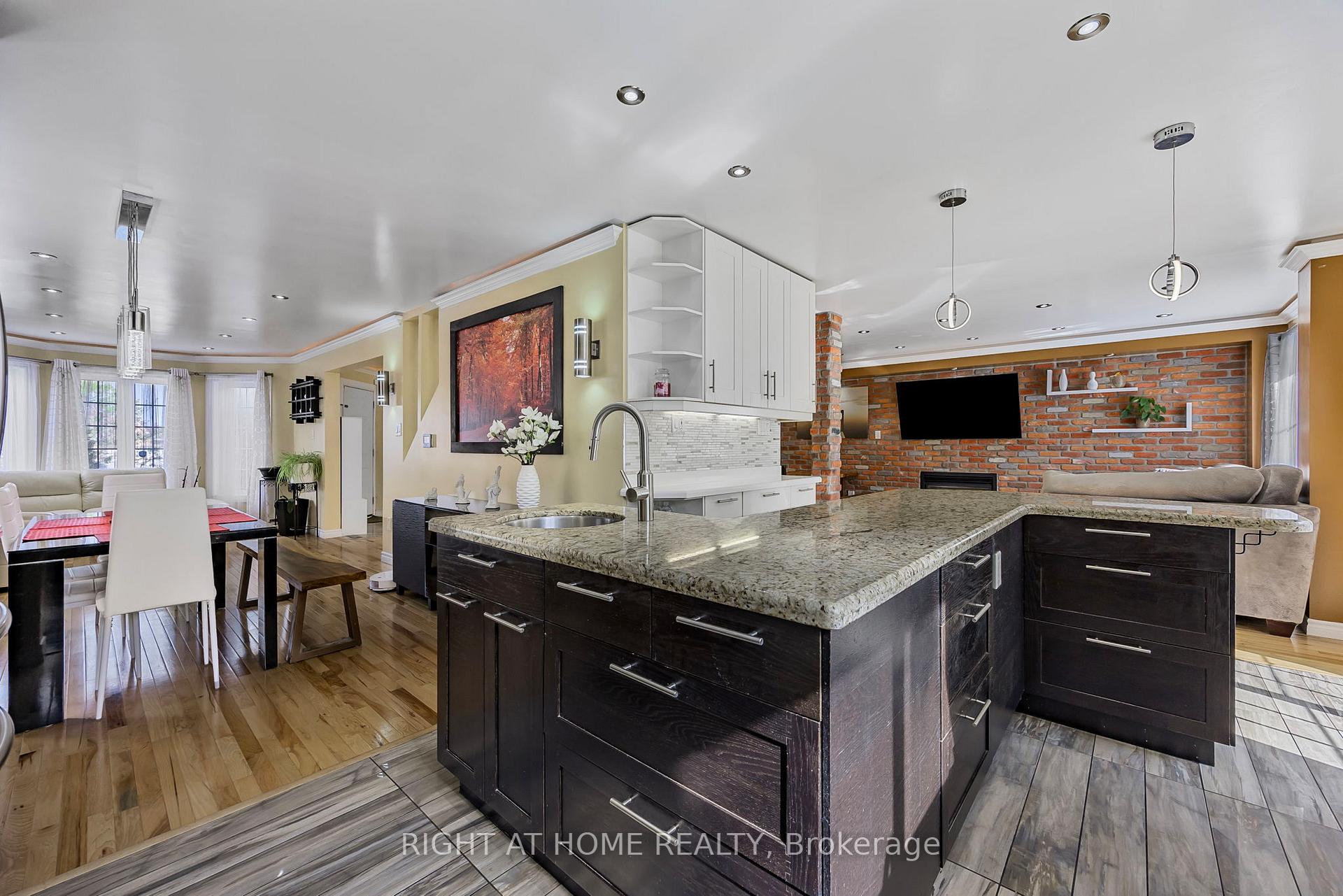 Photo 13 of 15 Black Willow Drive, Barrie, Holly — HOMEH