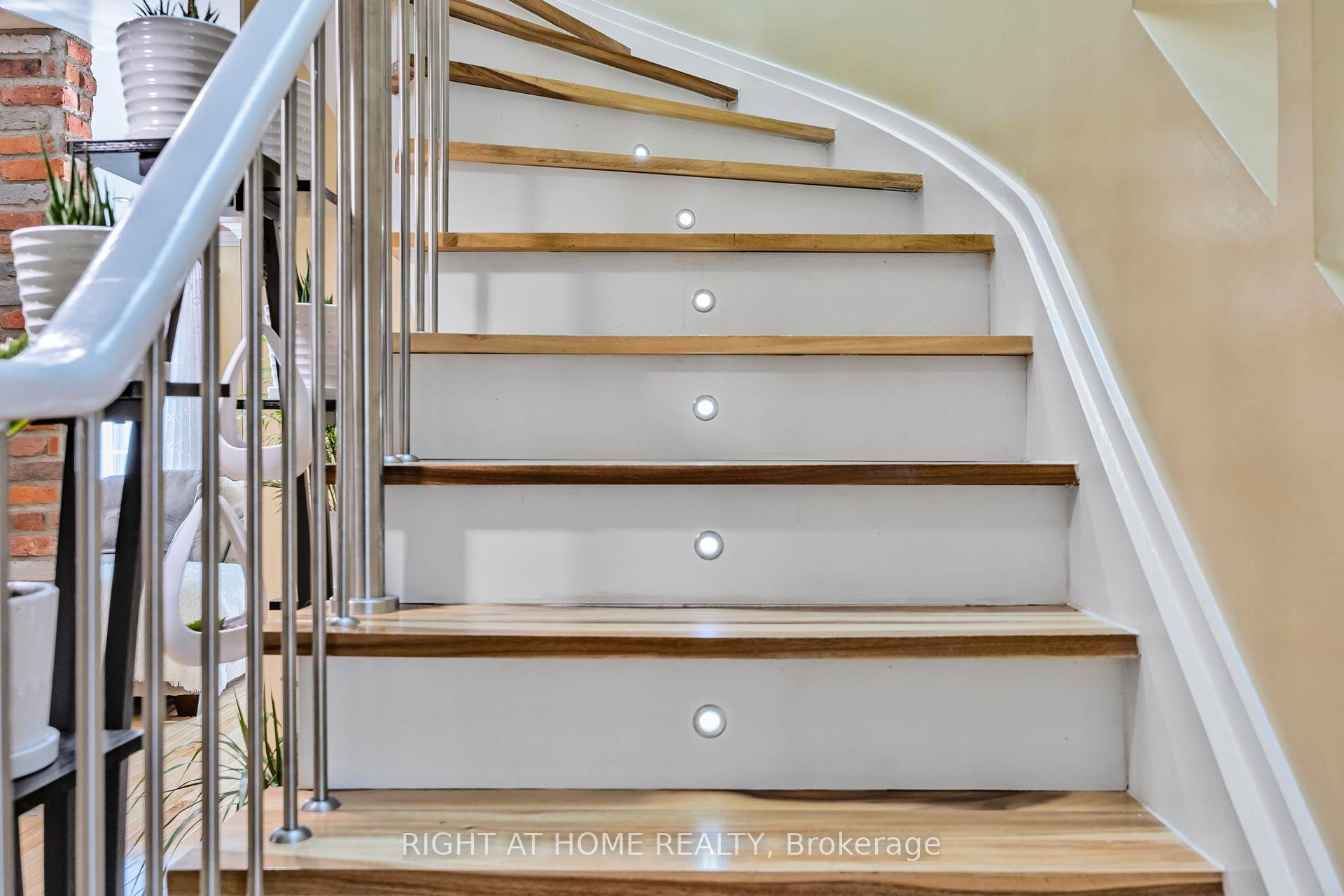 Photo 21 of 15 Black Willow Drive, Barrie, Holly — HOMEH