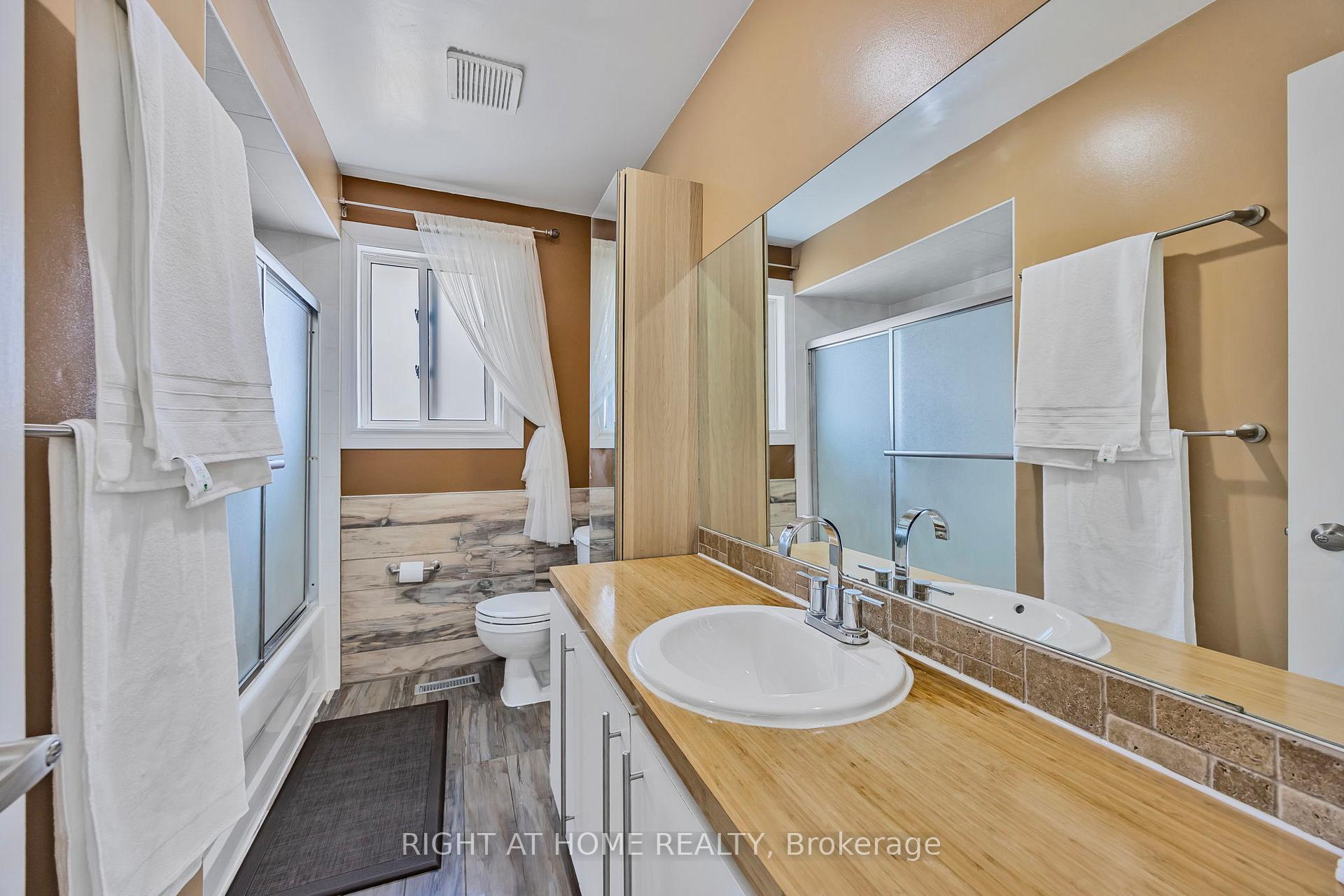 Photo 28 of 15 Black Willow Drive, Barrie, Holly — HOMEH