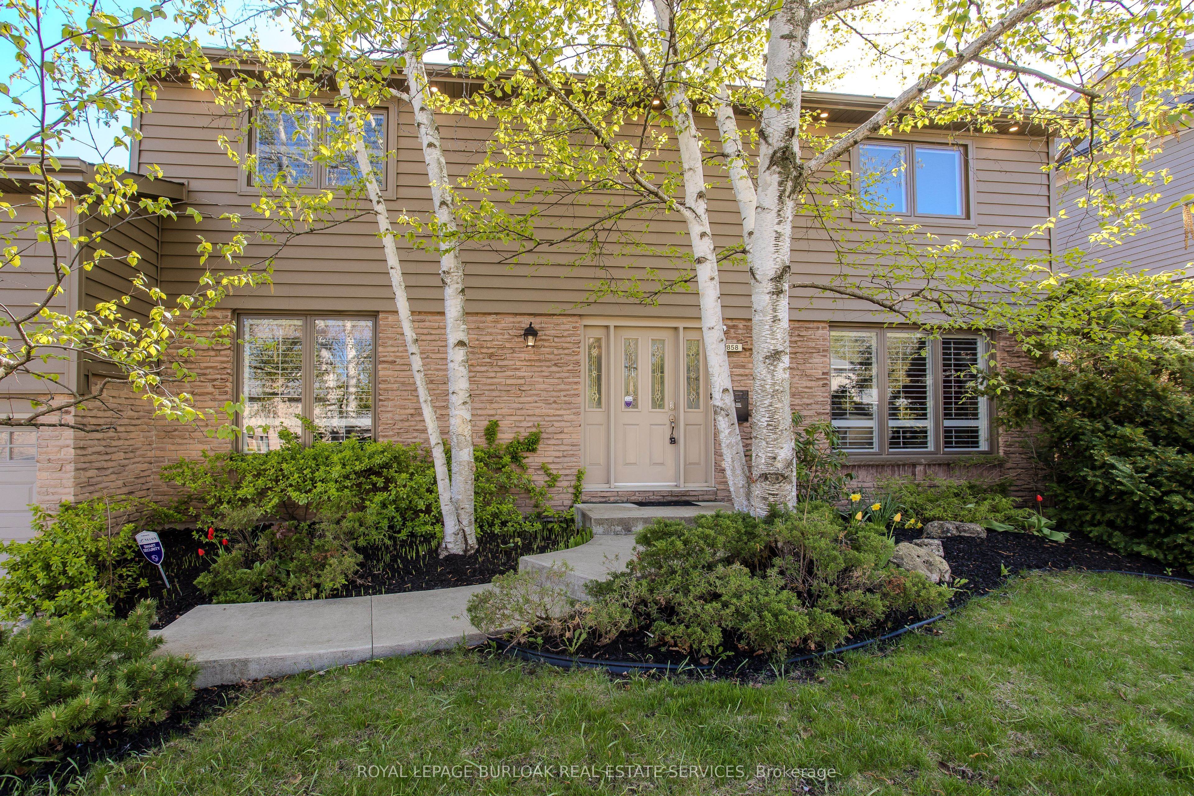 Photo 38 of 1858 Heather Hills Drive, Burlington, Tyandaga — HOMEH