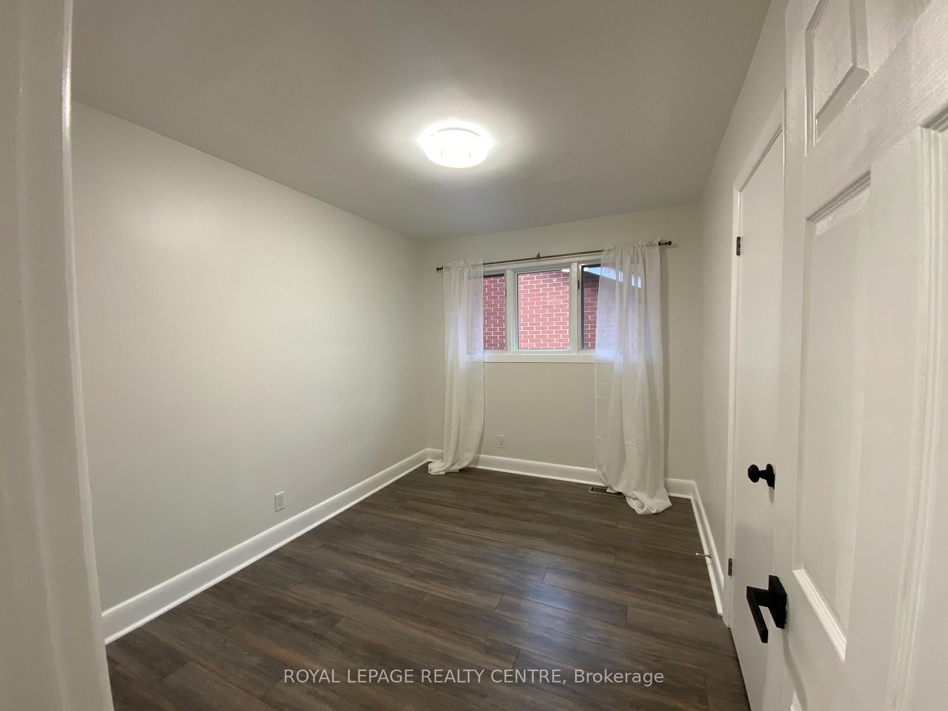 Photo 7 of 46 Dalton Street, Barrie, Bayfield — HOMEH