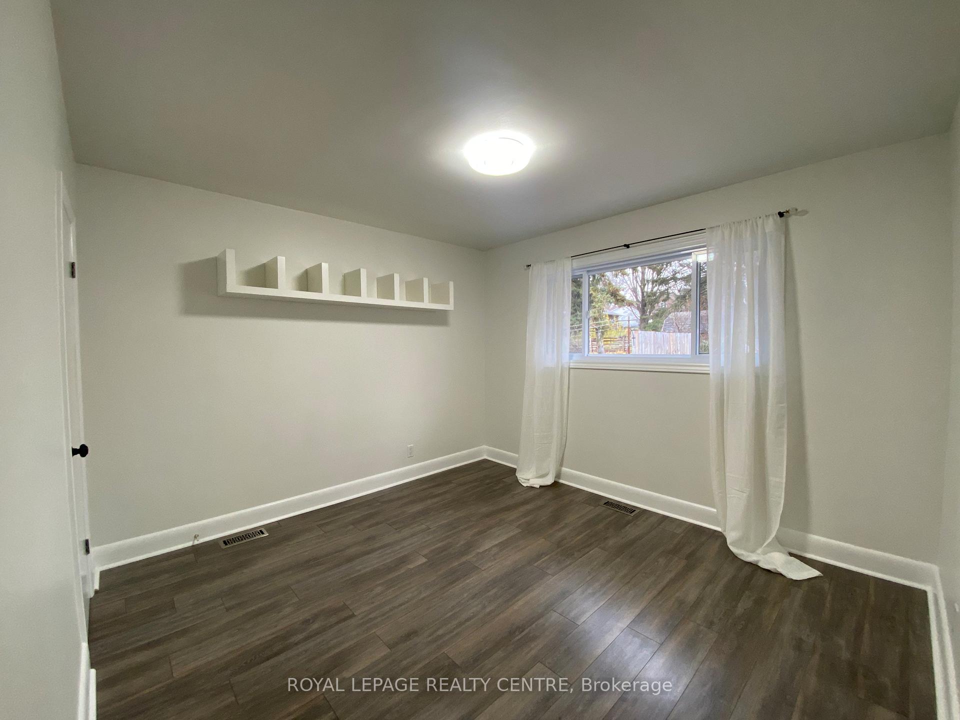 Photo 8 of 46 Dalton Street, Barrie, Bayfield — HOMEH