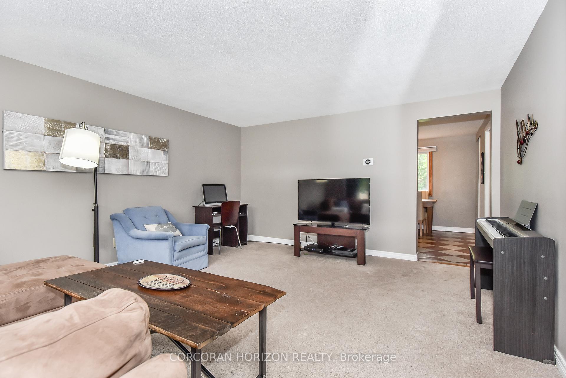 Photo 5 of 512 Elgin Street N, Cambridge — HOMEH