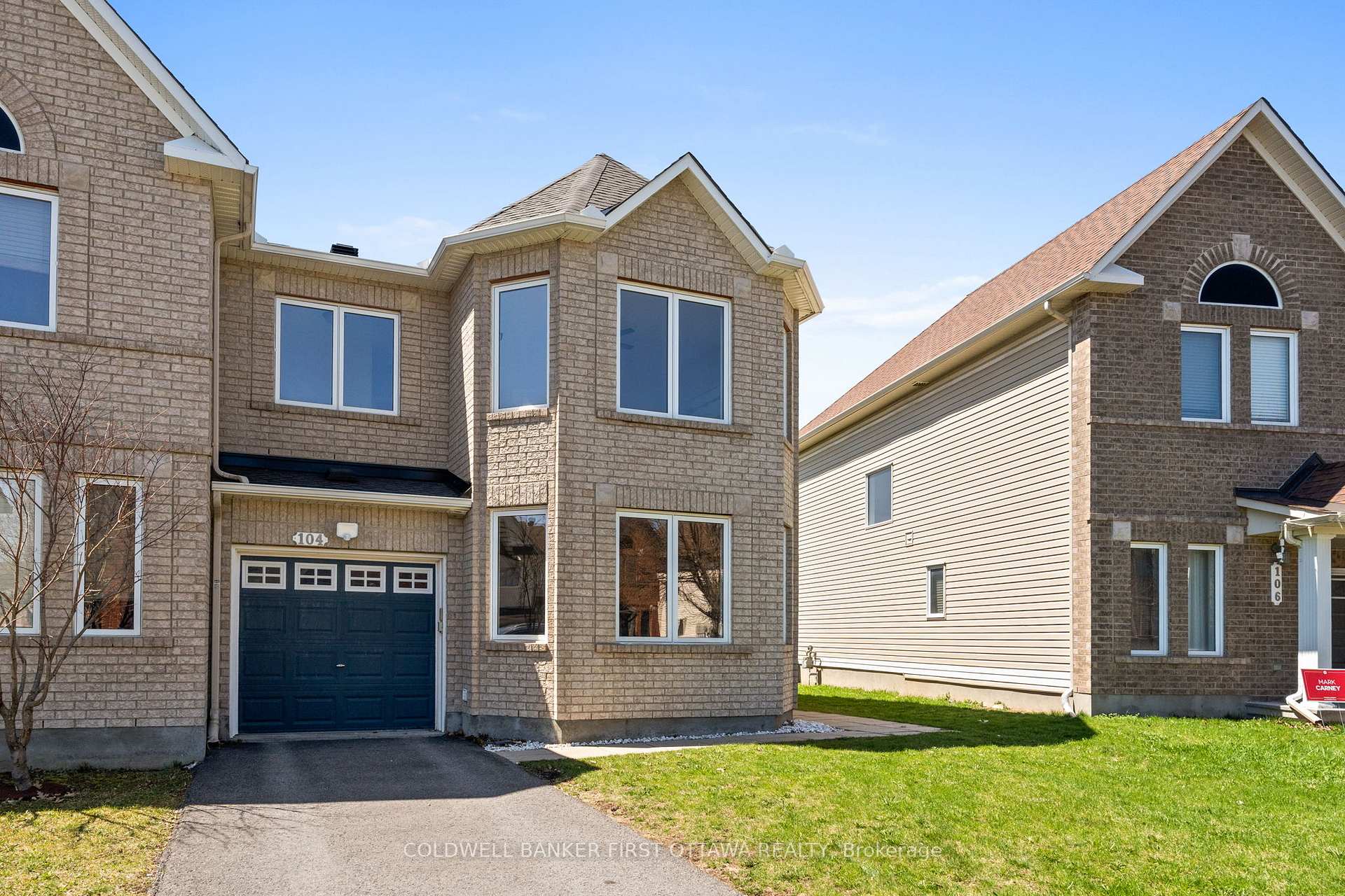 Photo 2 of 104 Dunforest Terrace, Ottawa, Barrhaven - Strandherd — HOMEH