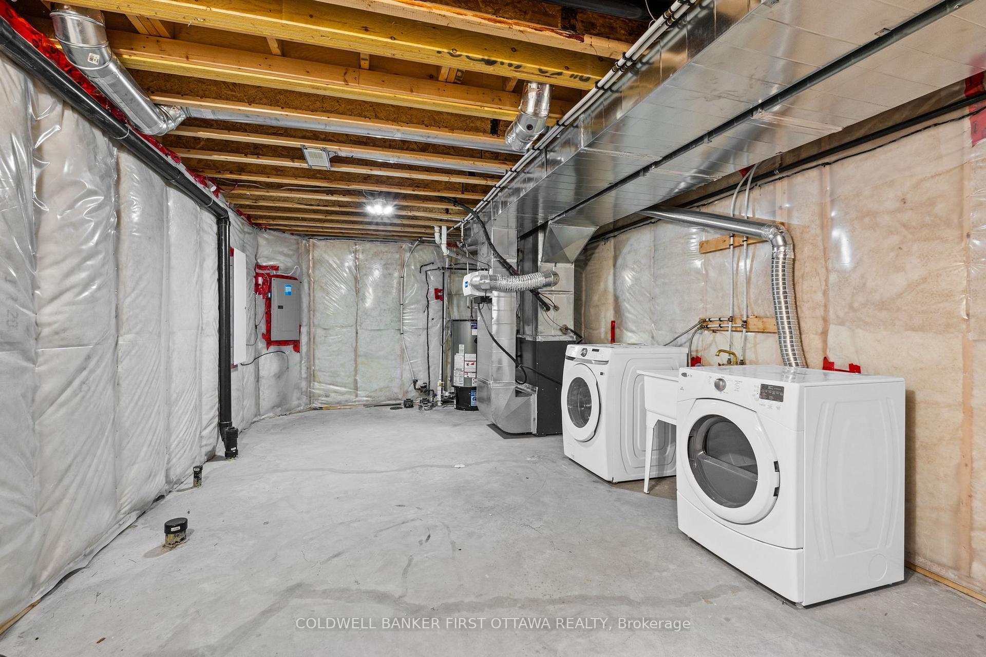 Photo 34 of 104 Dunforest Terrace, Ottawa, Barrhaven - Strandherd — HOMEH