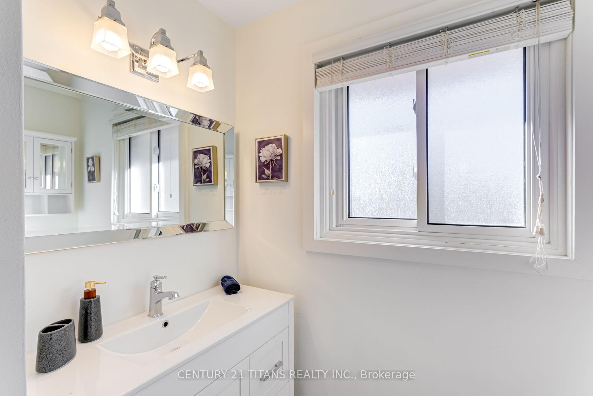 Photo 16 of 14 Darlington Boulevard, Clarington, Courtice — HOMEH