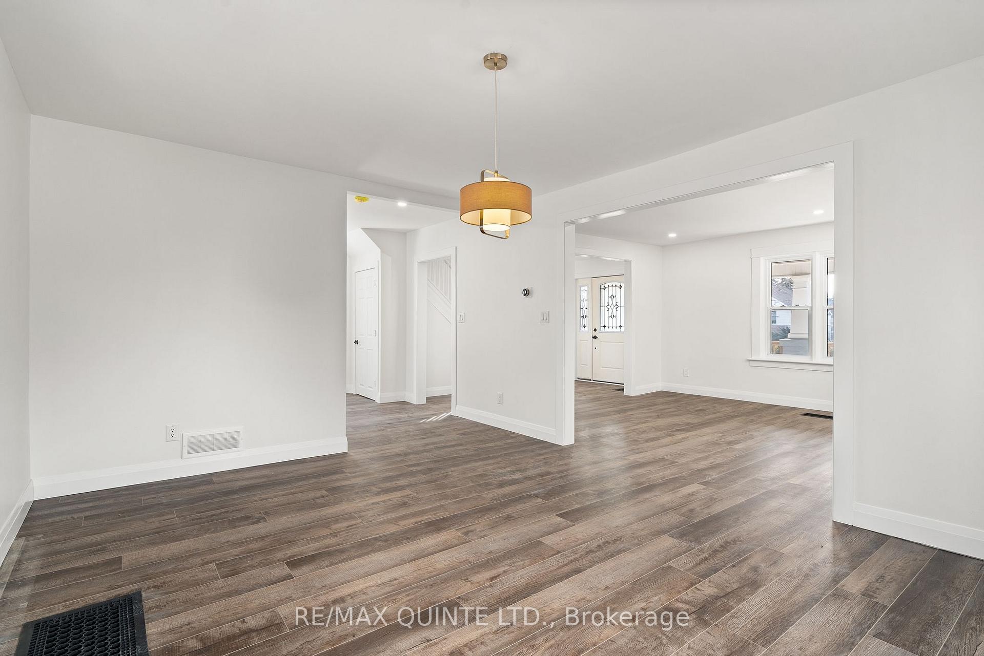 Photo 12 of 264 Victoria Avenue, Belleville, Belleville Ward — HOMEH