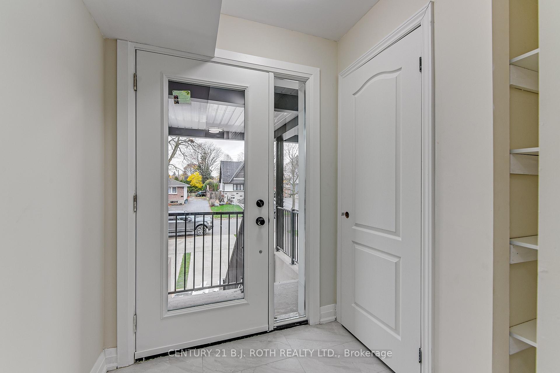 Photo 2 of Unit 4, 98 Peel Street, Barrie, Wellington — HOMEH