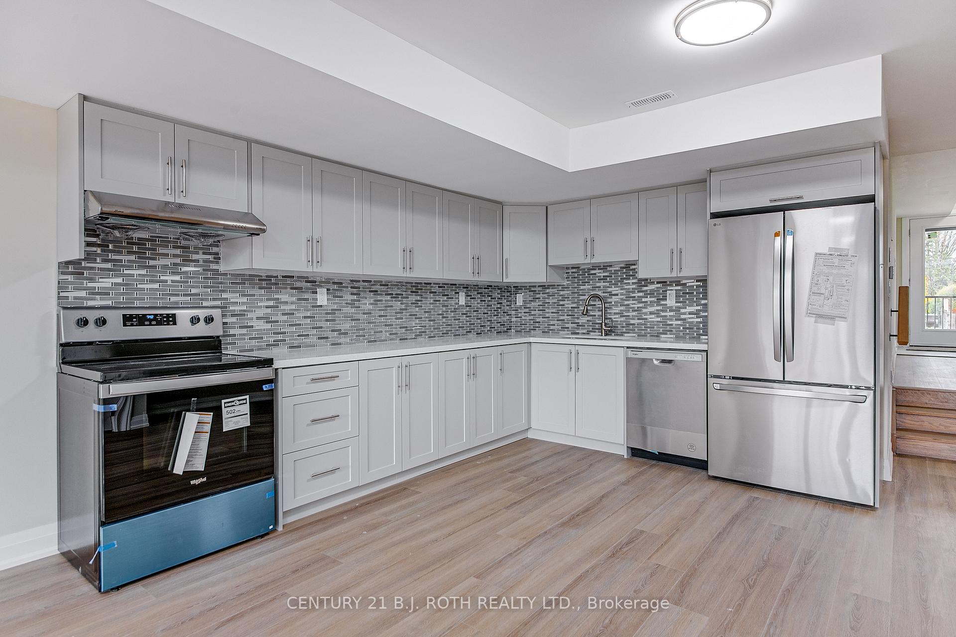 Photo 14 of Unit 4, 98 Peel Street, Barrie, Wellington — HOMEH