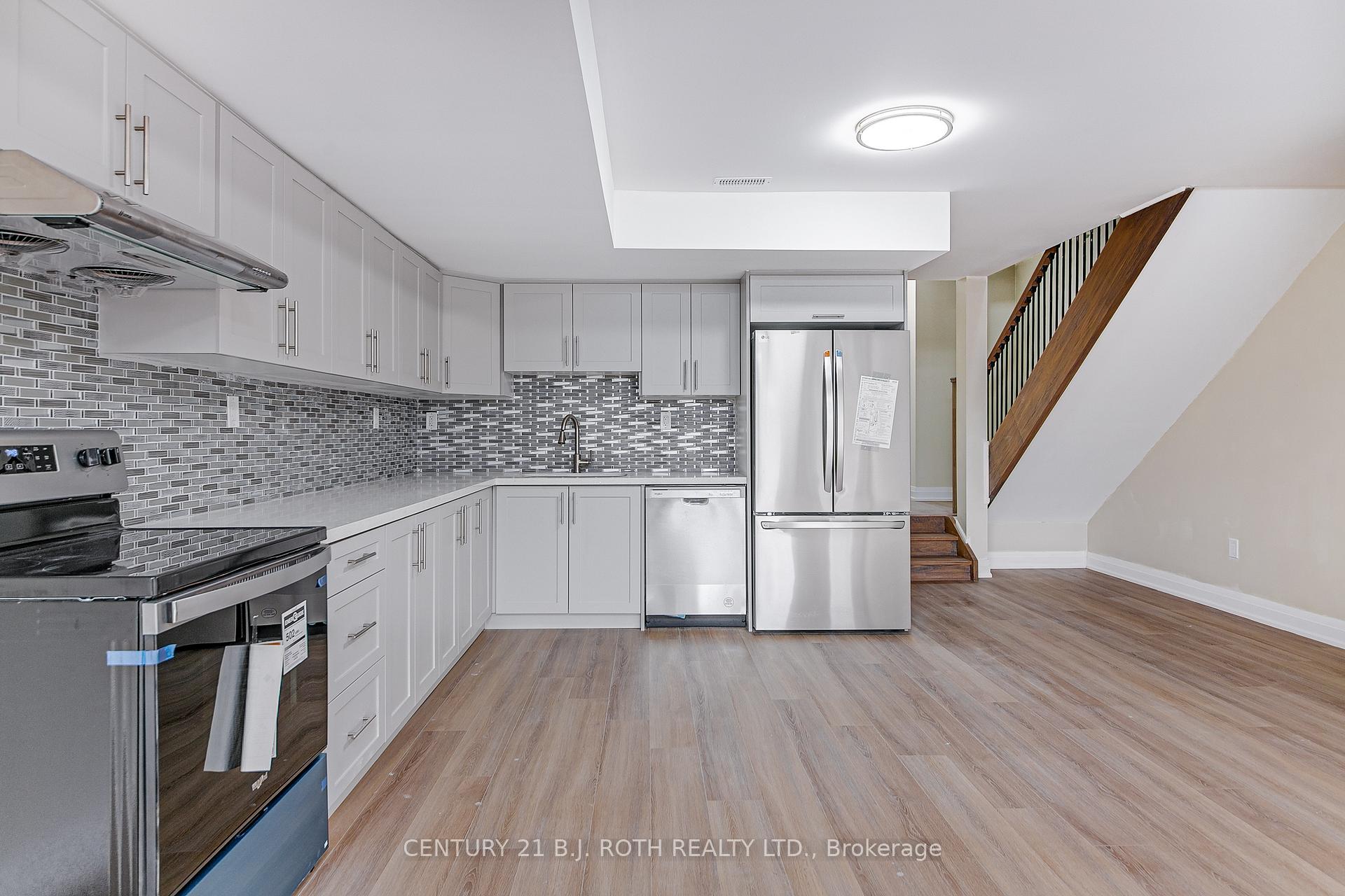 Photo 15 of Unit 4, 98 Peel Street, Barrie, Wellington — HOMEH