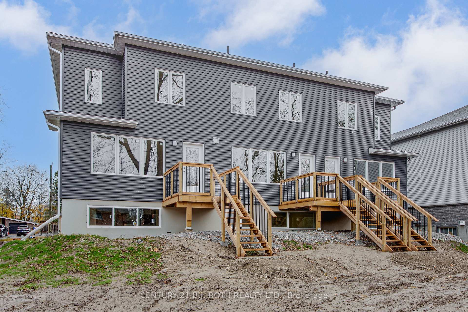 Photo 38 of Unit 4, 98 Peel Street, Barrie, Wellington — HOMEH