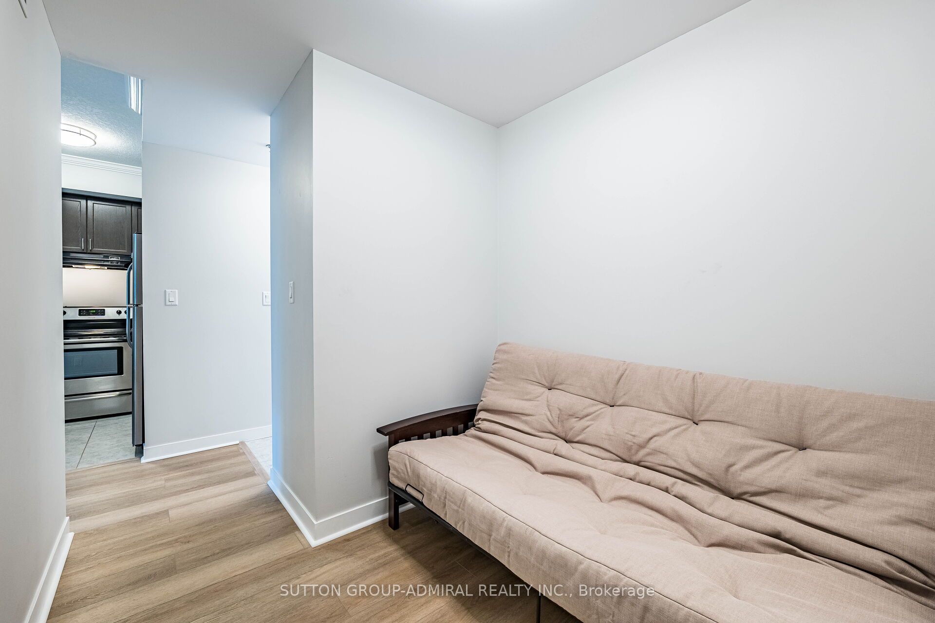 Photo 46 of Unit 104, 5317 Upper Middle Road, Burlington, Orchard — HOMEH