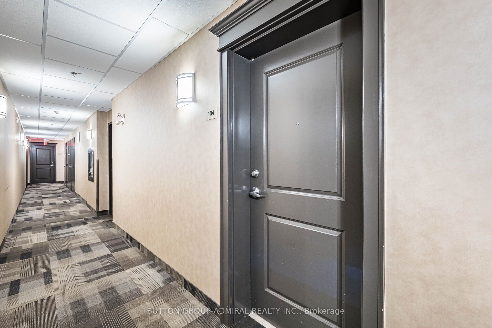 Photo 41 of Unit 104, 5317 Upper Middle Road, Burlington, Orchard — HOMEH