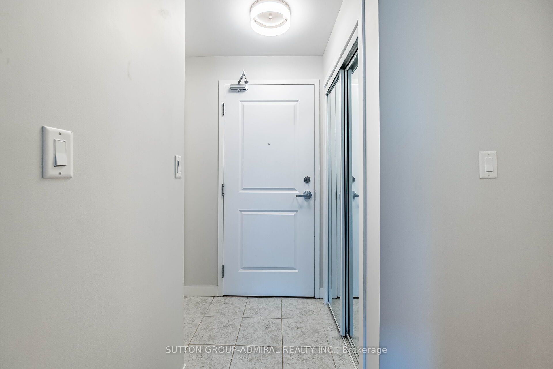Photo 43 of Unit 104, 5317 Upper Middle Road, Burlington, Orchard — HOMEH