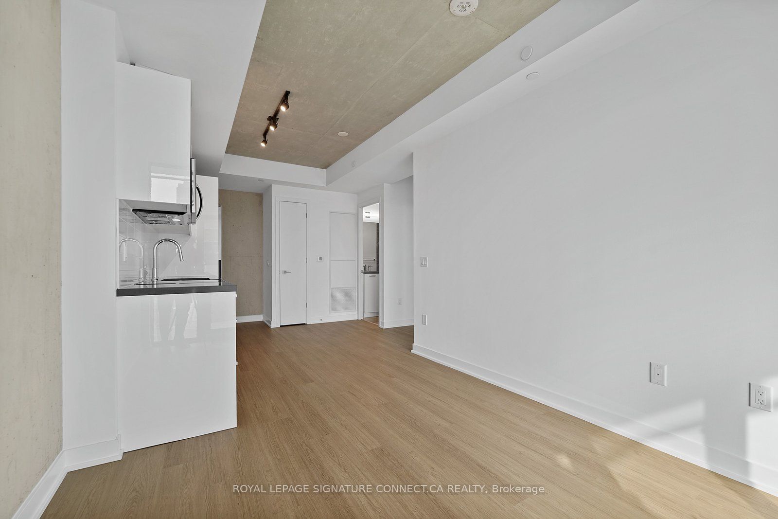 Photo 34 of Unit 1902, 284 King Street E, Toronto, Moss Park — HOMEH