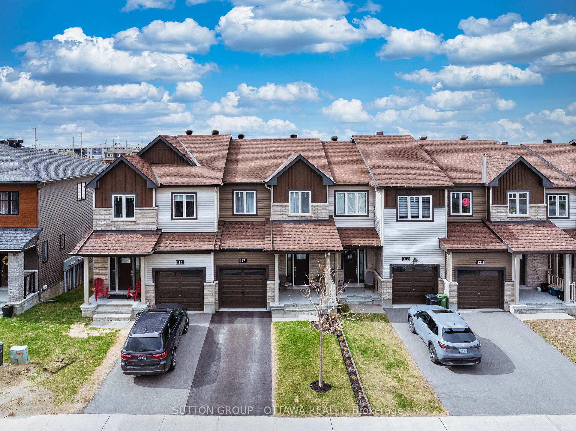 Photo 1 of 117 Teelin Circle, Ottawa, Barrhaven - Half Moon Bay — HOMEH