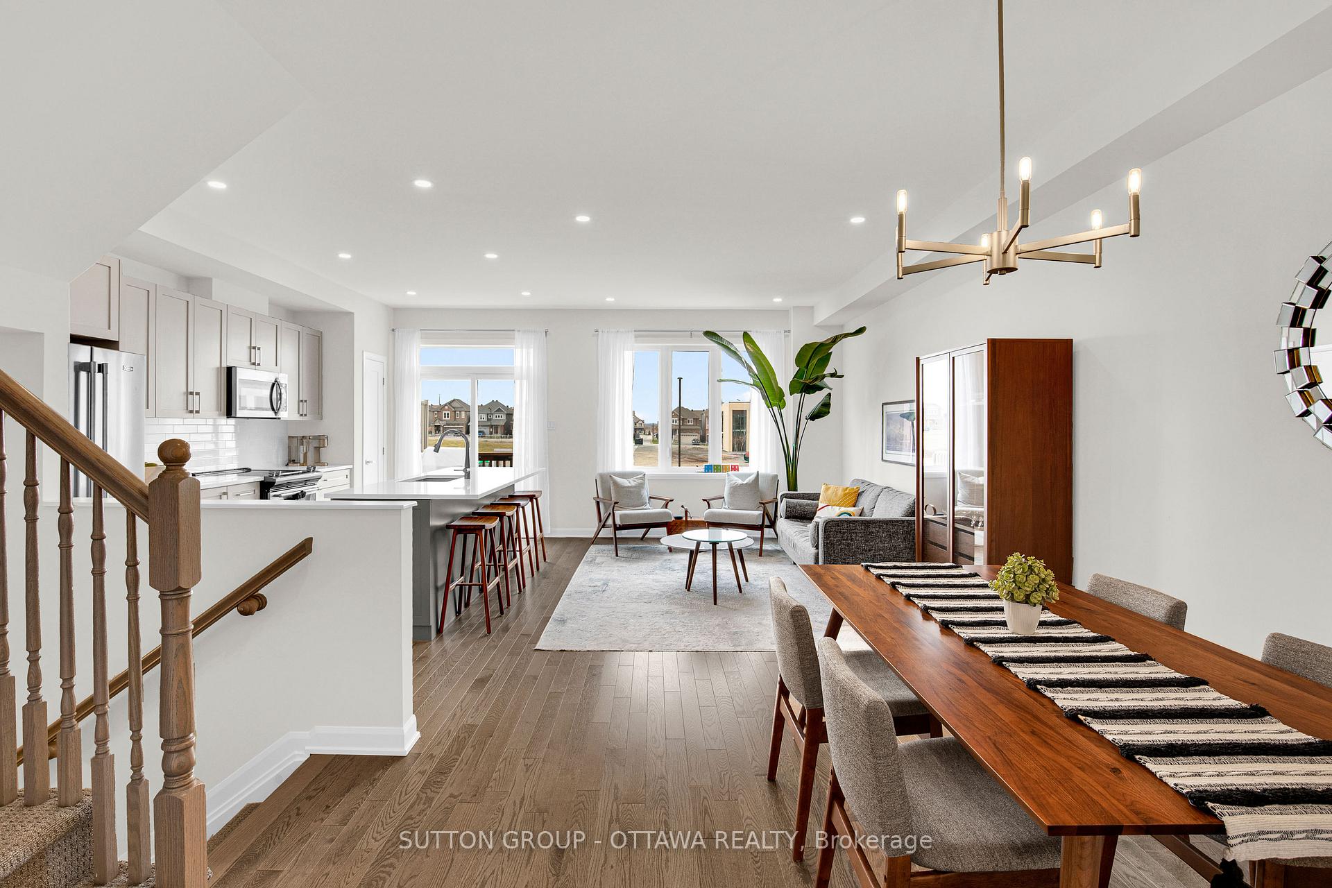 Photo 3 of 117 Teelin Circle, Ottawa, Barrhaven - Half Moon Bay — HOMEH