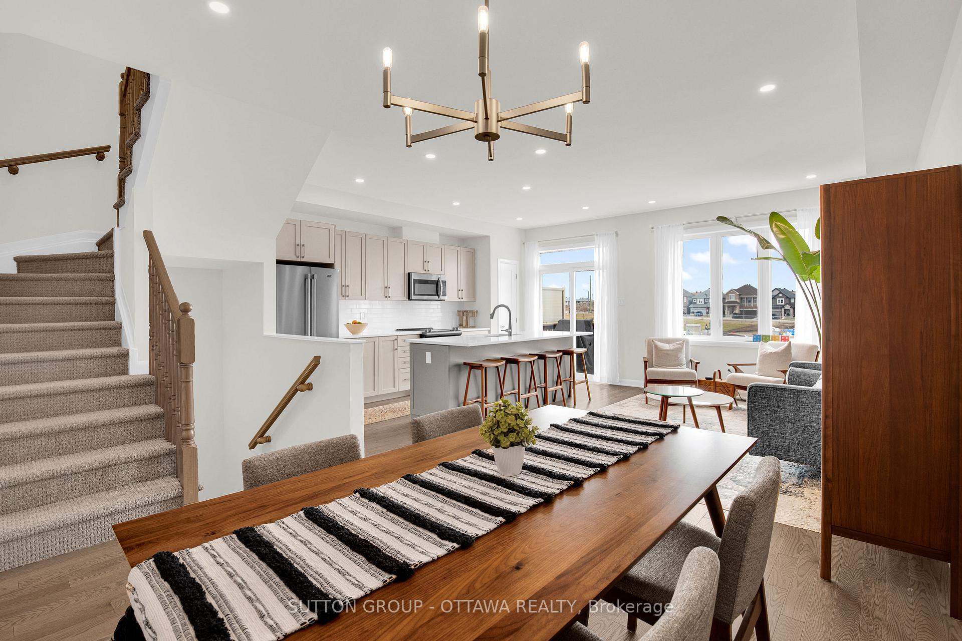 Photo 7 of 117 Teelin Circle, Ottawa, Barrhaven - Half Moon Bay — HOMEH