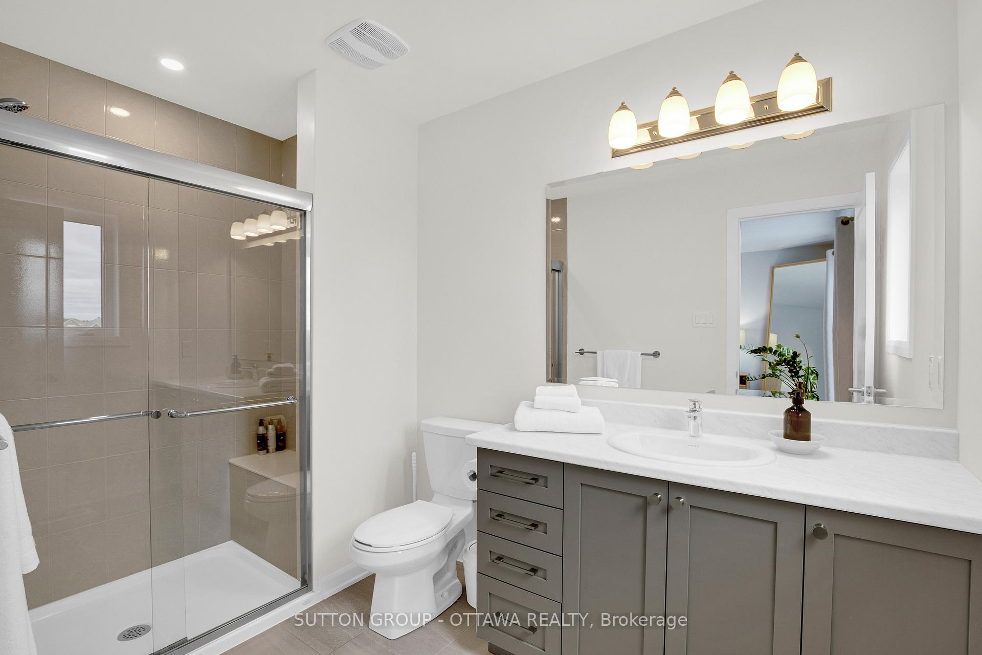 Photo 18 of 117 Teelin Circle, Ottawa, Barrhaven - Half Moon Bay — HOMEH