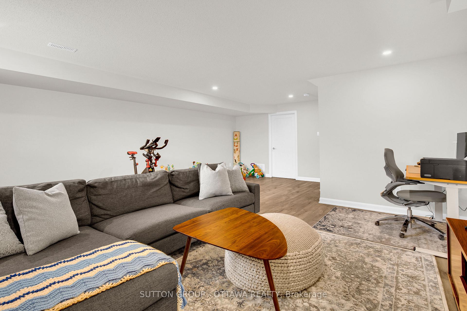 Photo 29 of 117 Teelin Circle, Ottawa, Barrhaven - Half Moon Bay — HOMEH