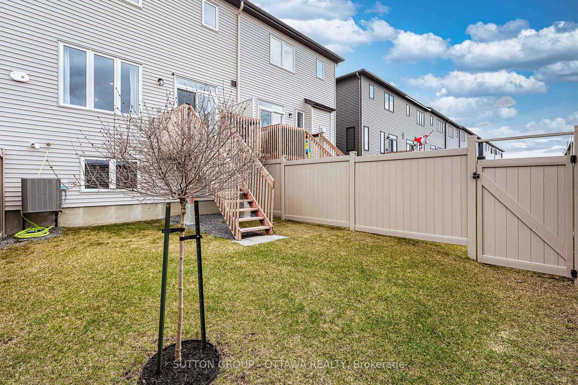 Photo 33 of 117 Teelin Circle, Ottawa, Barrhaven - Half Moon Bay — HOMEH