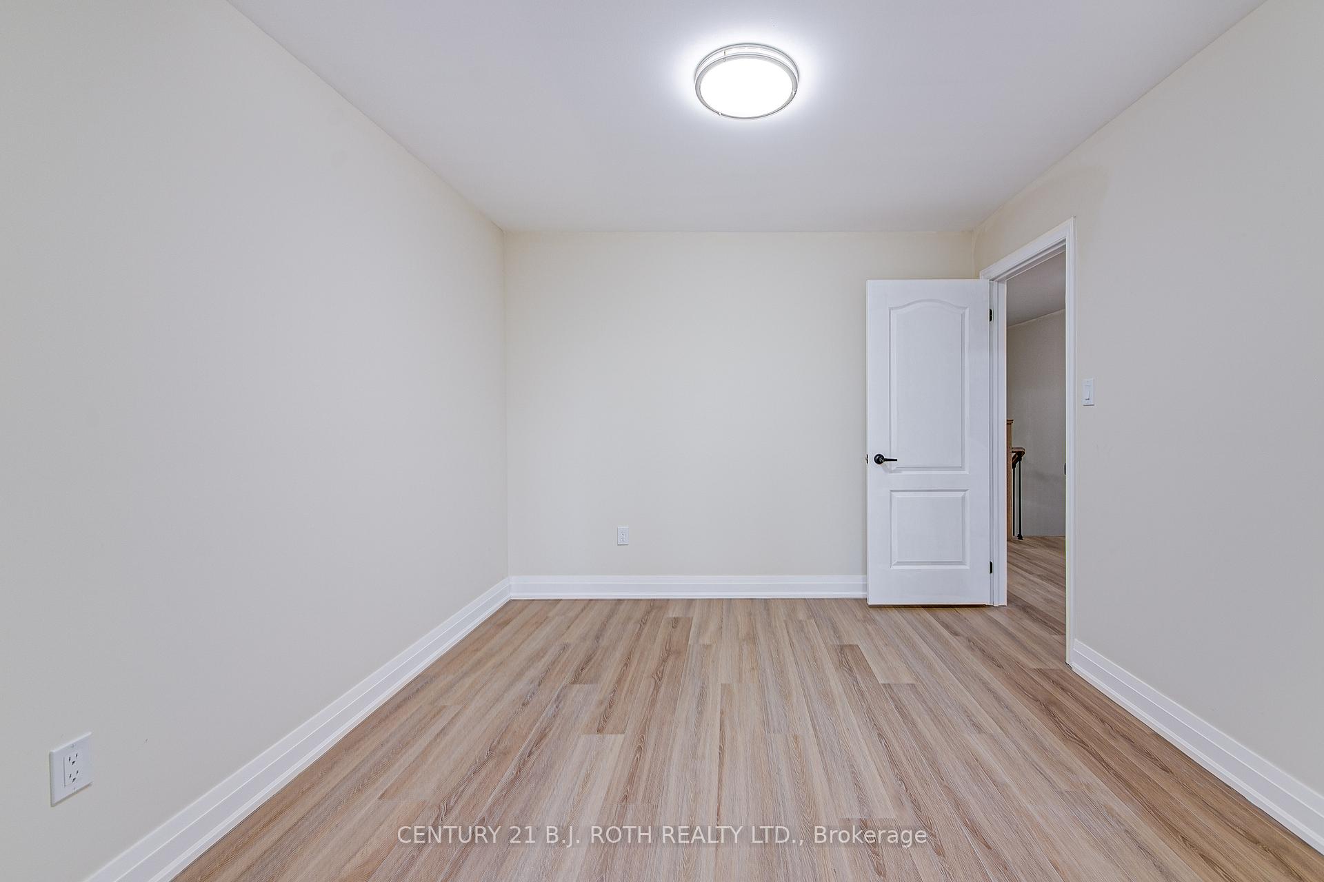 Photo 18 of Unit 5, 98 Peel Street, Barrie, Wellington — HOMEH