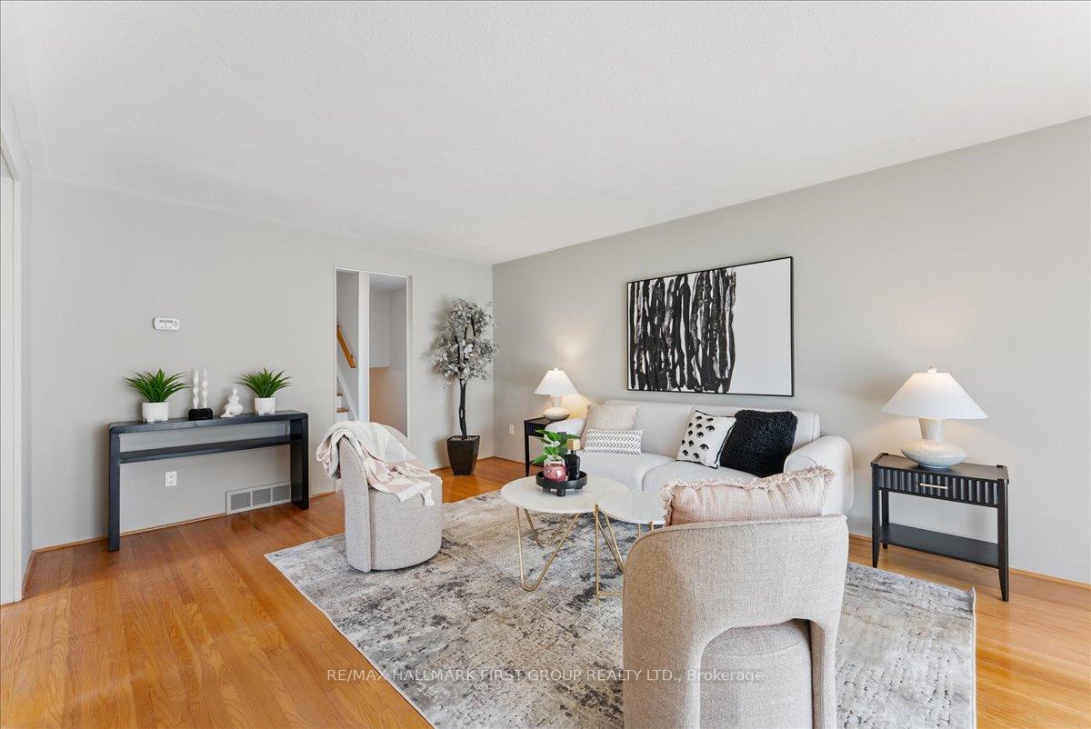 Photo 3 of 77 Hills Road, Ajax, South East — HOMEH