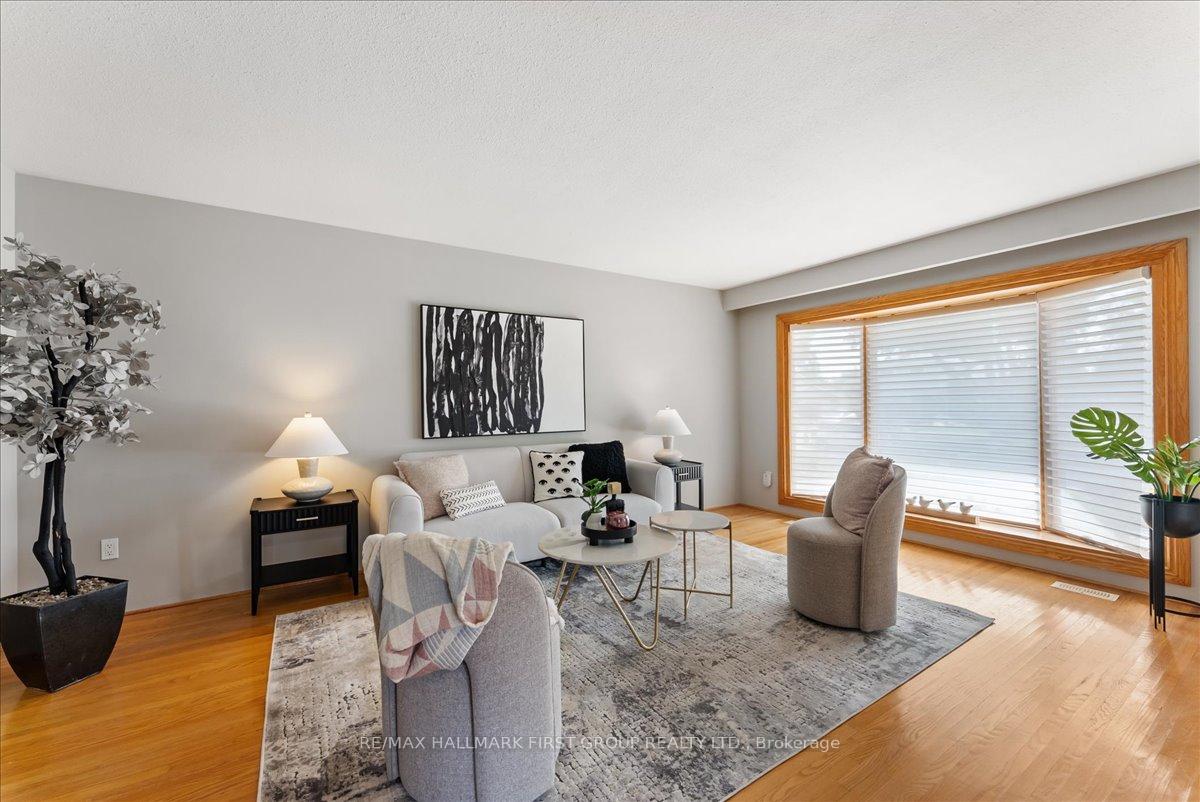 Photo 6 of 77 Hills Road, Ajax, South East — HOMEH