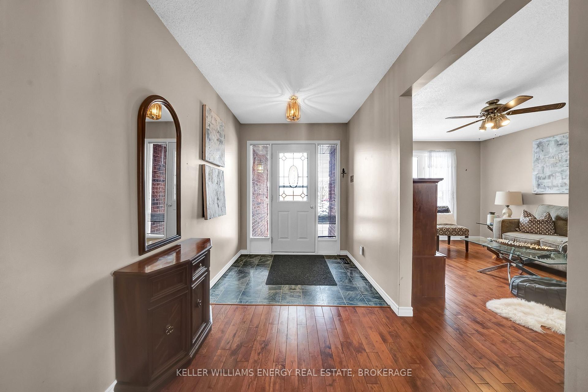Photo 9 of 28 Foster Creek Drive, Clarington, Newcastle — HOMEH