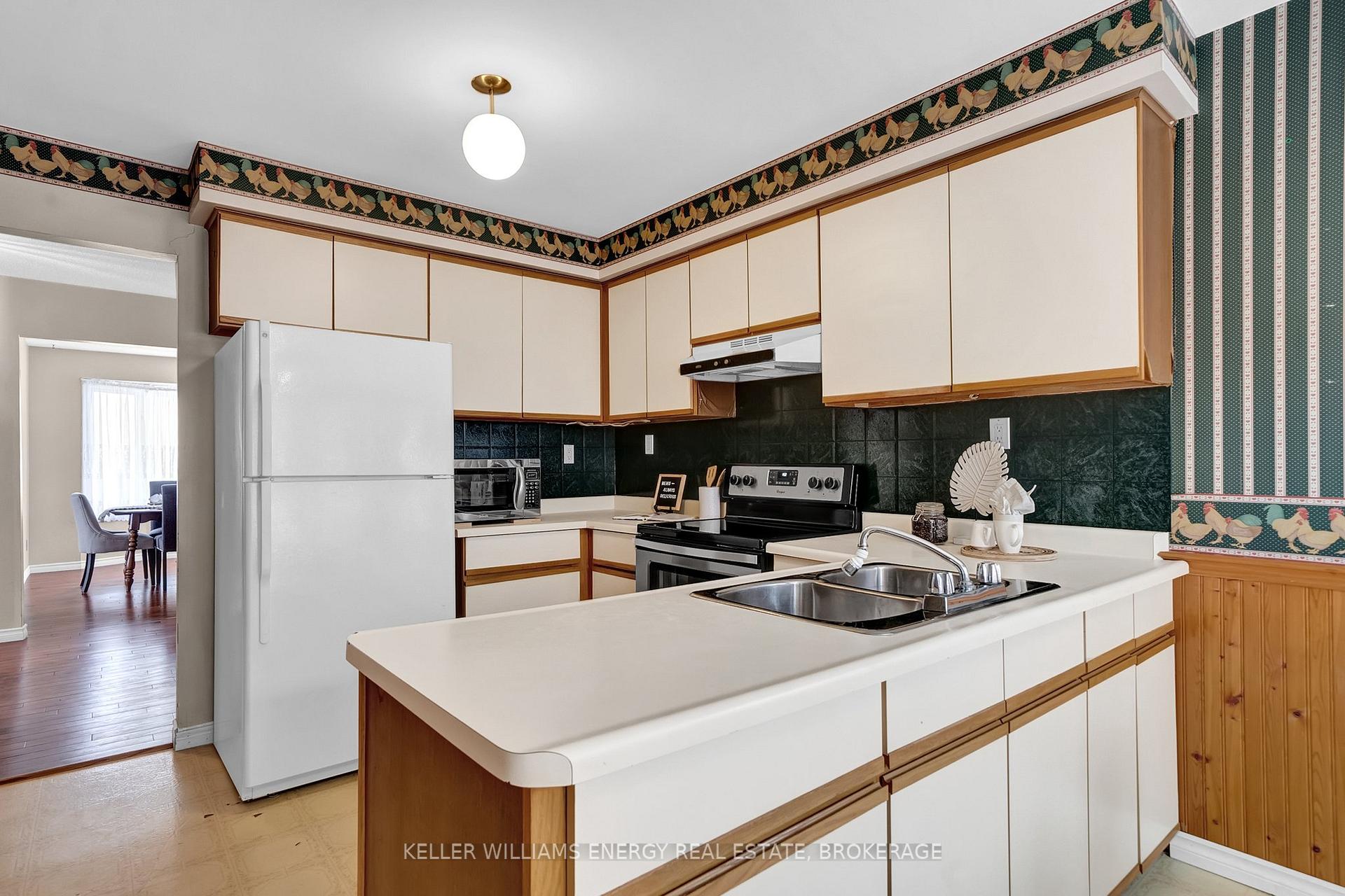 Photo 18 of 28 Foster Creek Drive, Clarington, Newcastle — HOMEH