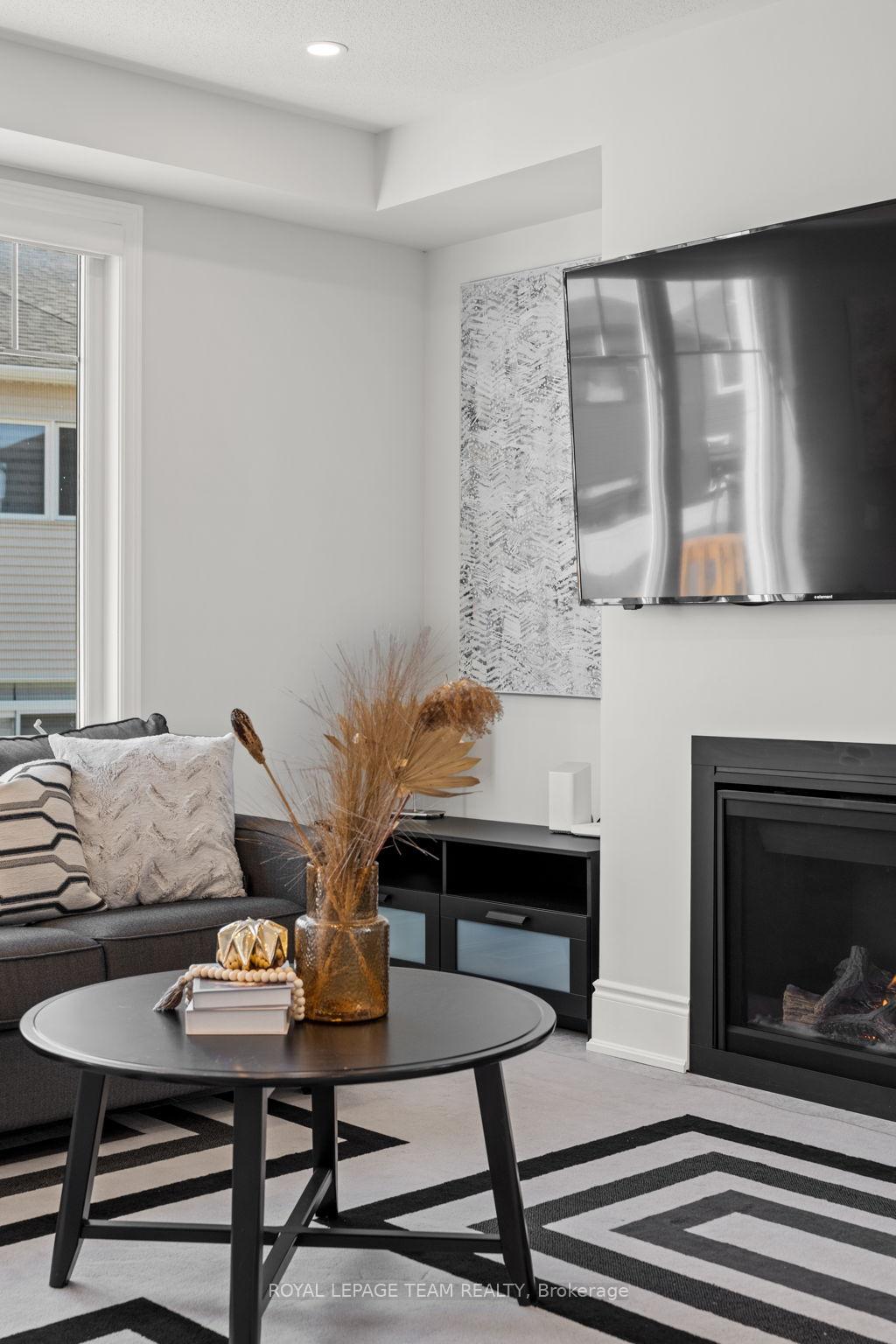 Photo 10 of 673 Rye Grass Way, Ottawa, Barrhaven - Half Moon Bay — HOMEH