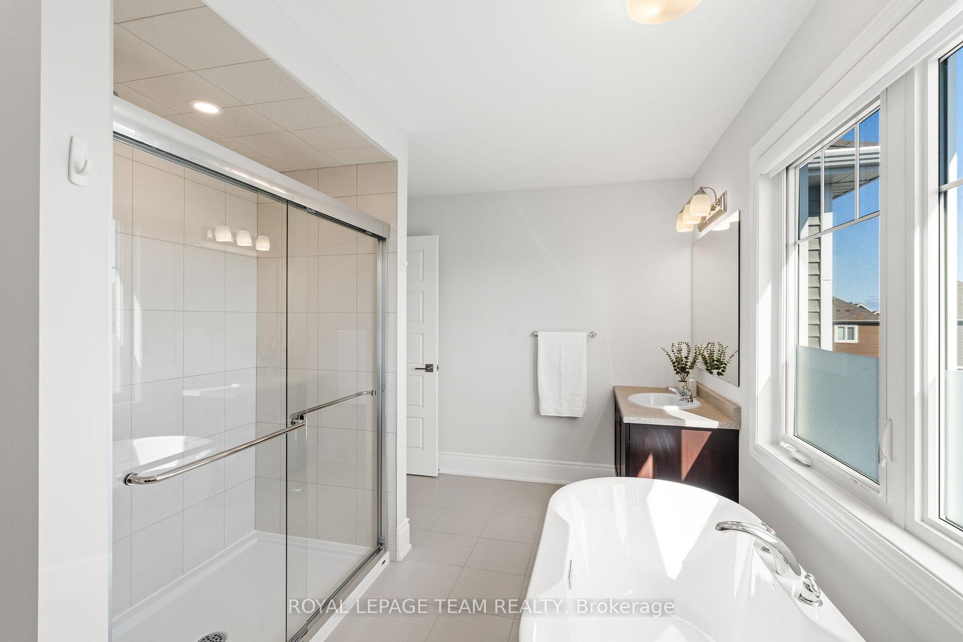 Photo 19 of 673 Rye Grass Way, Ottawa, Barrhaven - Half Moon Bay — HOMEH