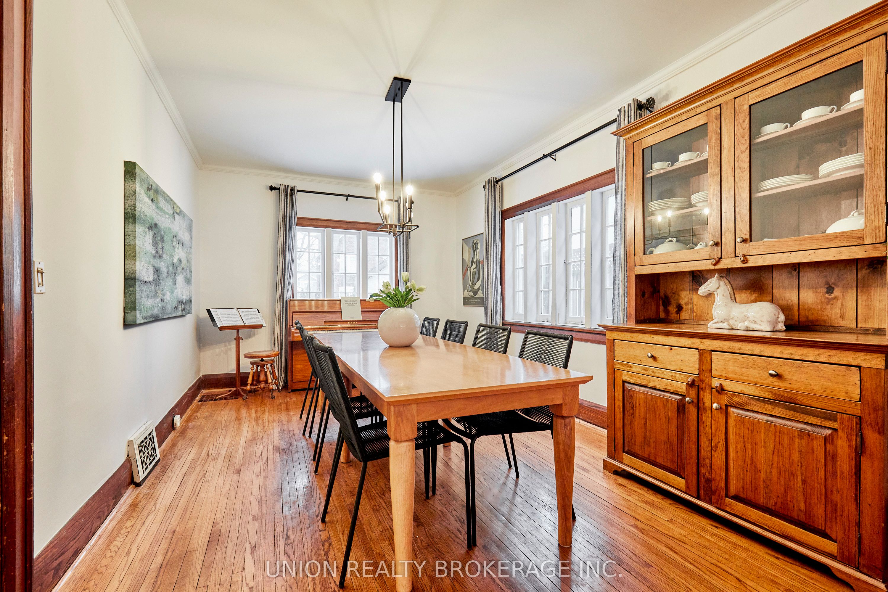 Photo 31 of 345 Kingswood Road, Toronto, The Beaches — HOMEH